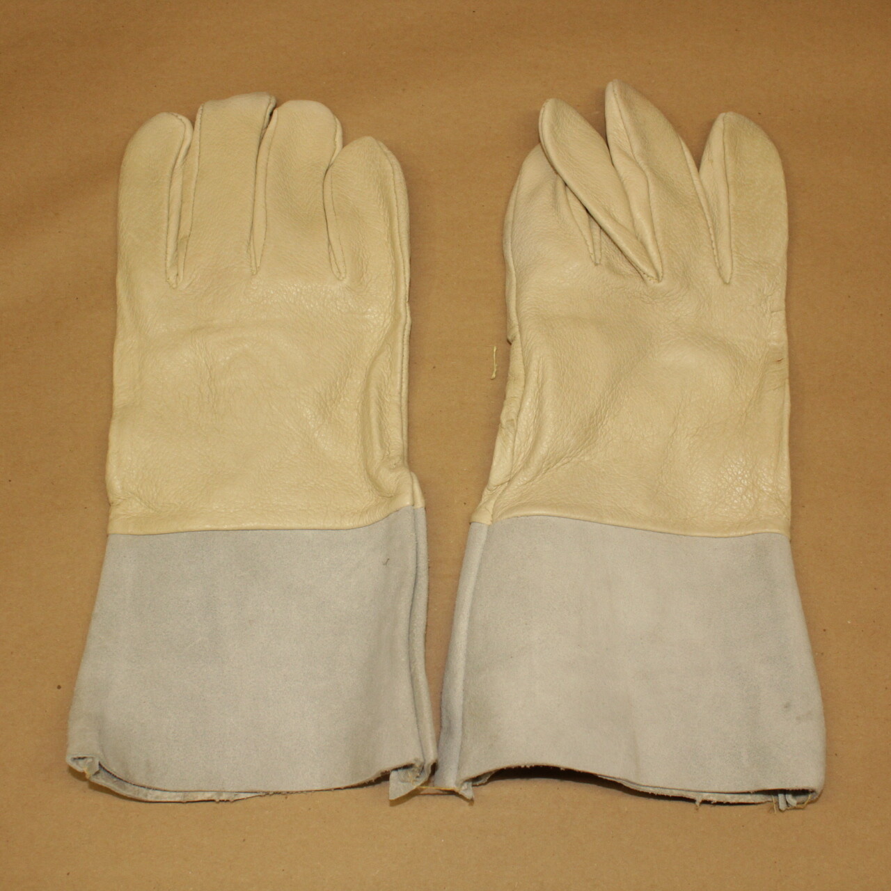 PIP 75-320 XL Top Grain Pigskin Leather Welder’s Work Safety Gloves