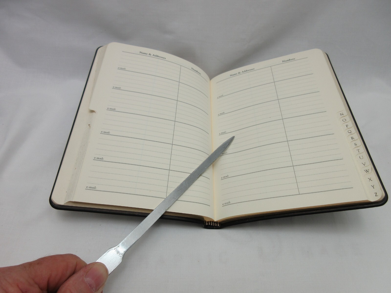 Address Book w Tabs Desk Size 5×7 Leather Softcover Graphic Image BLACK Saffiano