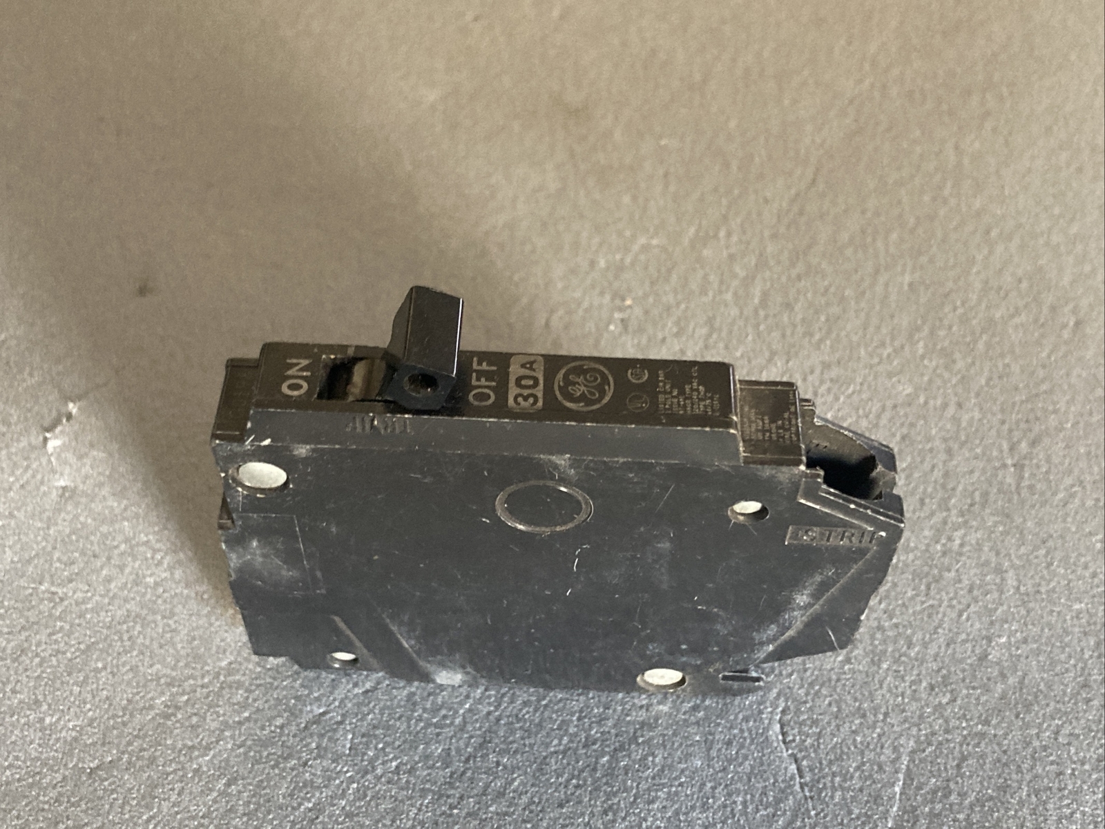 GE 30AMP Circuit Breaker THQP130 1 Pole 120/240V Type THQP Thin