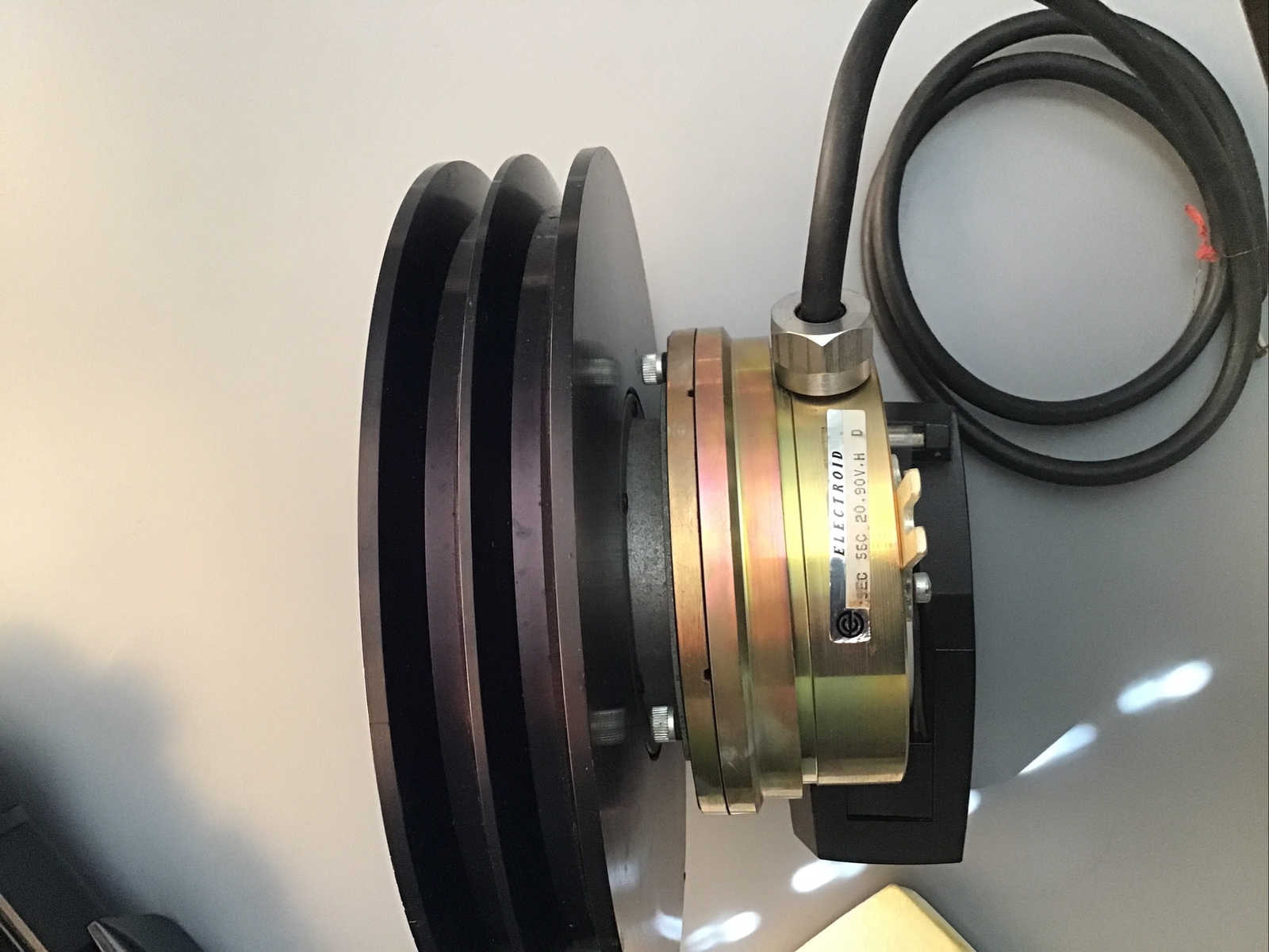 ELECTROID ELECTROMAGNETIC CLUTCH 1-1/4” SHAFT. # SEC-56C-20. 7,500 Rated RPM.