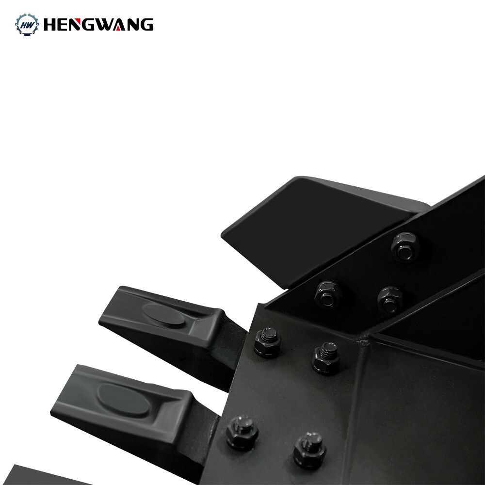 Enlarged 11.8in Mini Excavator Attachment Bucket Strong Alloy High Compatibility