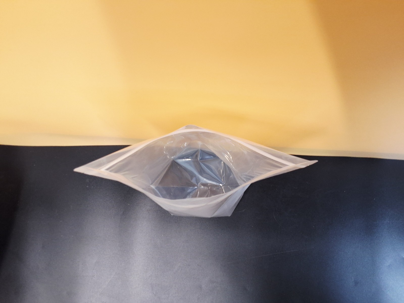 500 Clear Stand-Up Pouches 24 oz Poly Bags Food Storage Packaging 40x32x25 NEW