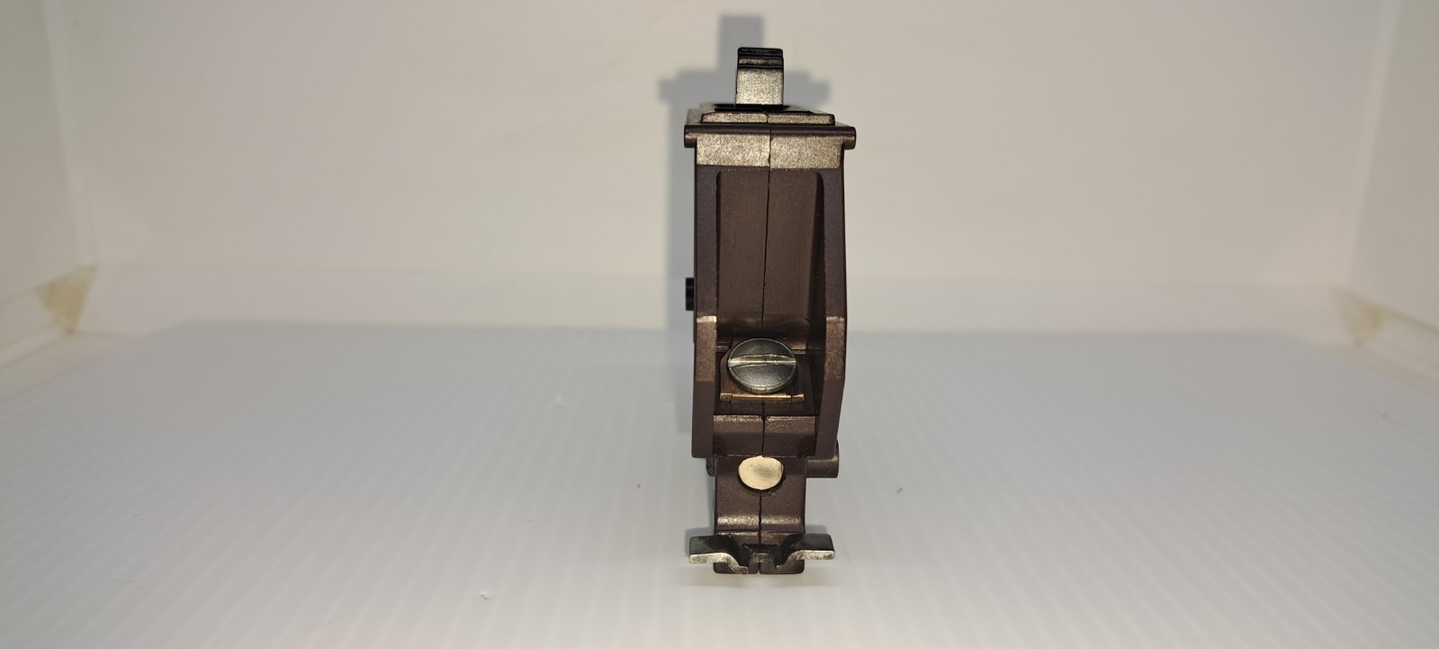 Wadsworth A20N 20 Amp 1 Pole 120V Circuit Breaker Metal Foot A20NI A120NI Flaw