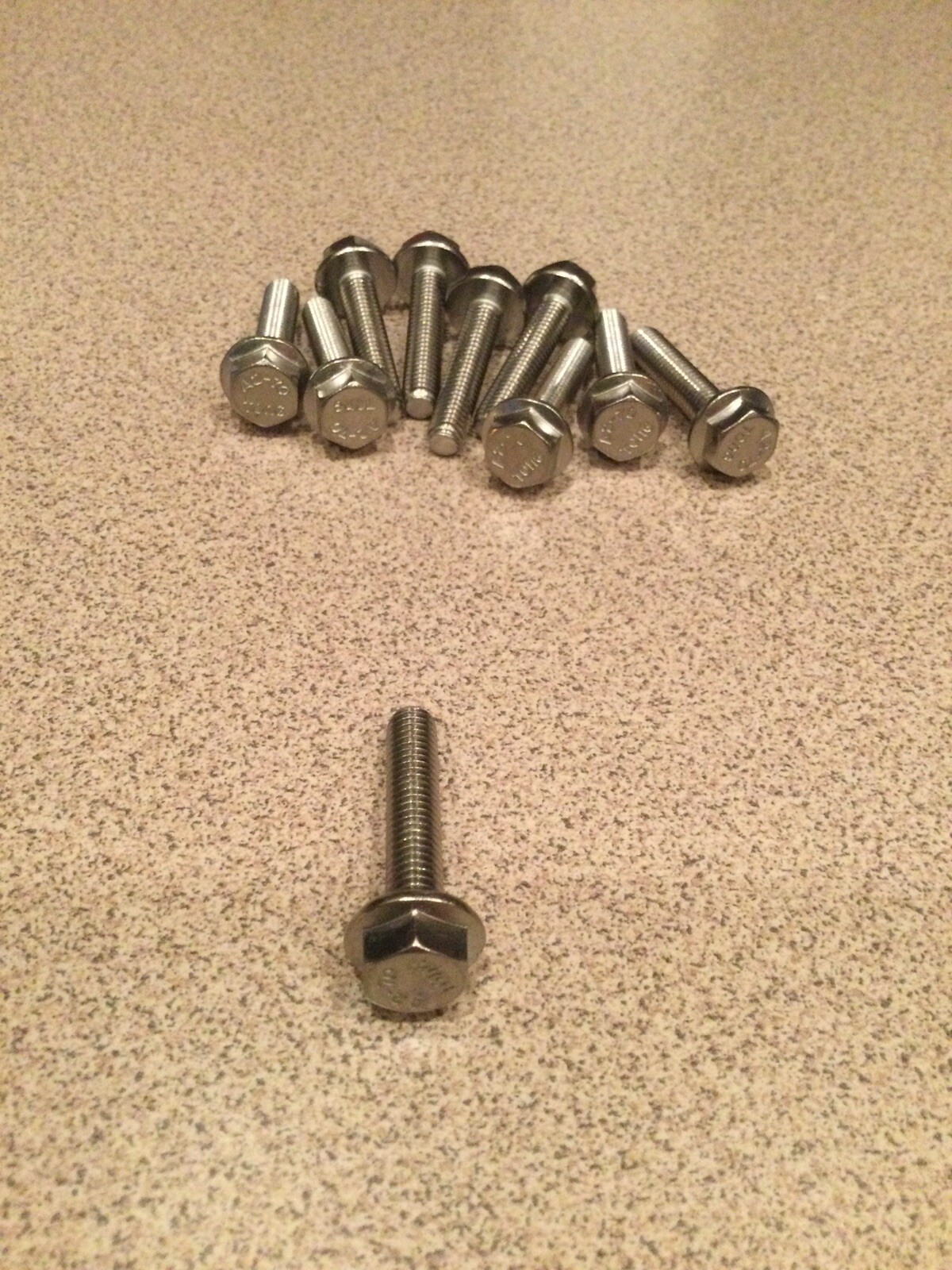 (100) M6 X 1.00 X 30 Stainless Steel DIN 6921 A2 Hex Flange Bolts M6x30mm Flange