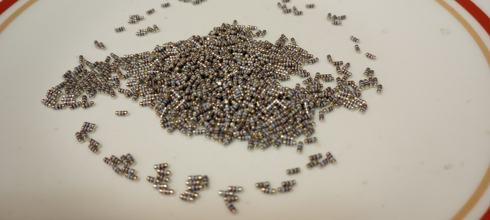 Beyschlag Chip Resistors New/Scrap Gold, Made in Germany!