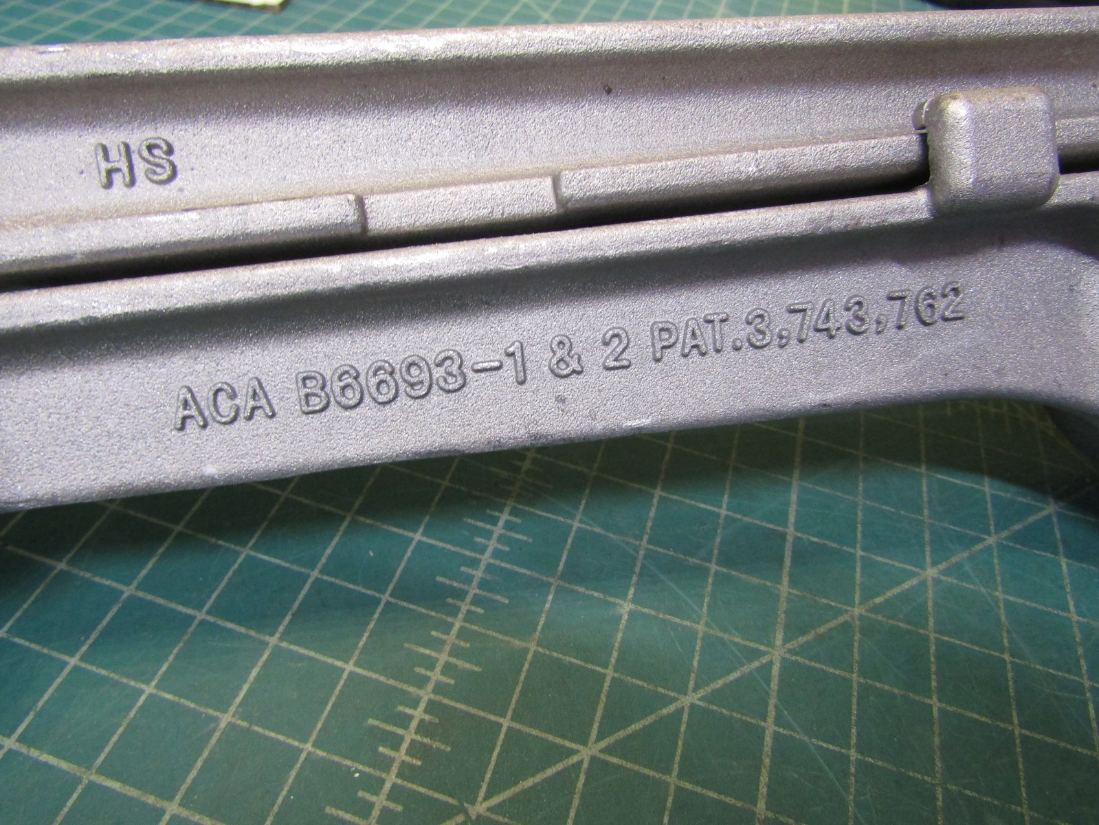 1 – Alcoa Speed-Grip Spacers for Two Bundle Conductors 3312 1.140 – 1.170, ACA B