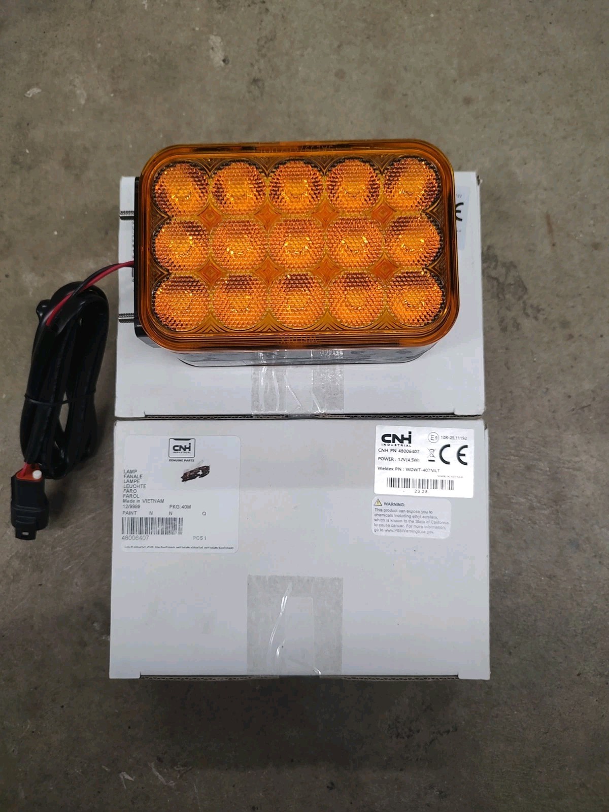 CNH Lamp PN# 48006407