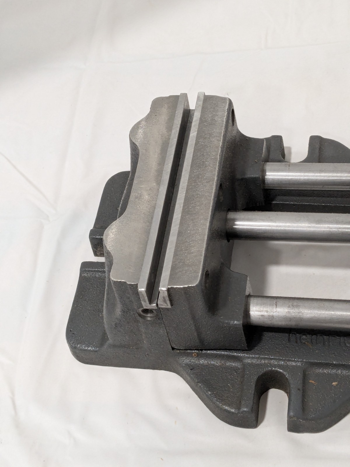 Heinrich Horizontal Drill Press Vise: 6″ Jaw Width, 6-3/16″ Jaw Opening 6-SV