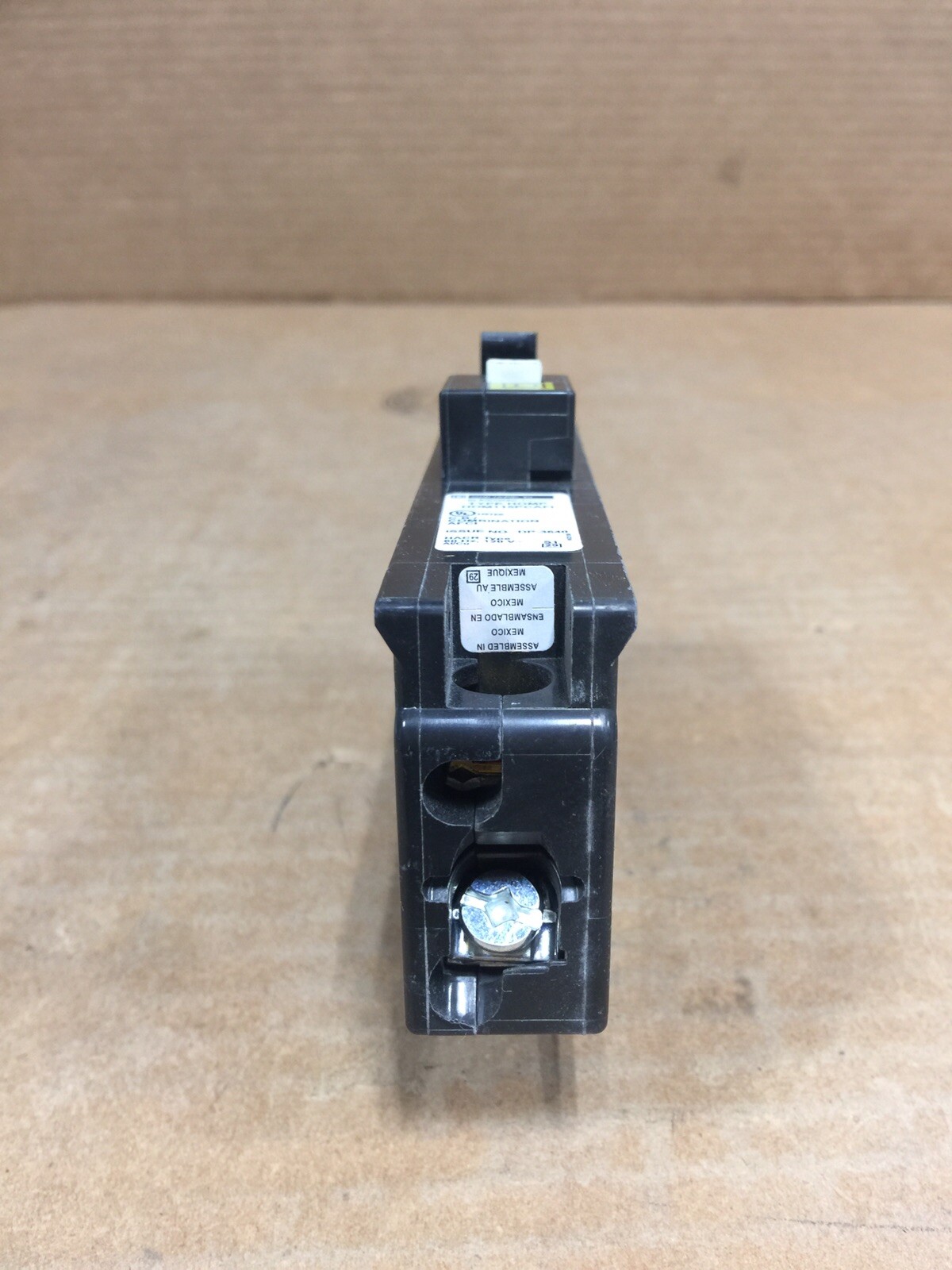 HOUSTON STOCK NEW SQUARE D HOM115PCAFI HOMELINE PLUG-ON FREE 2 DAY AIR SHIPPING