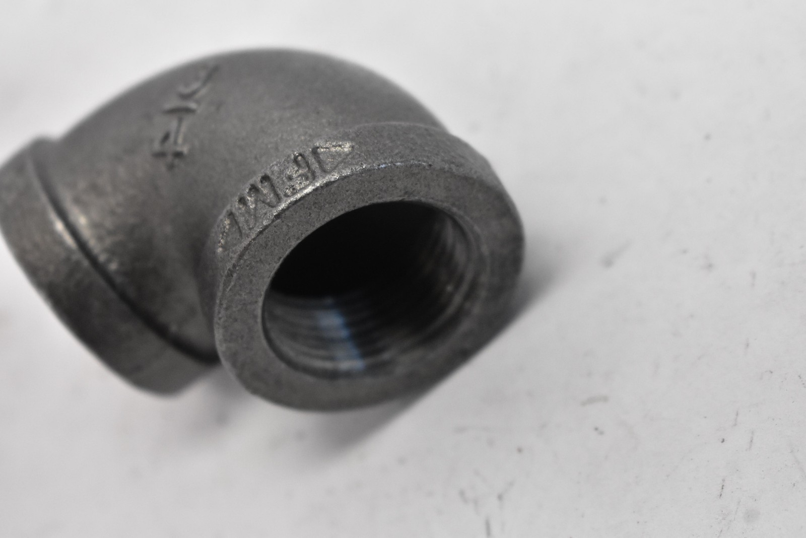 Lot of 20 3/4″ FM Vietnam Black Iron 90 Degree Pipe Elbow Fittings Threaded