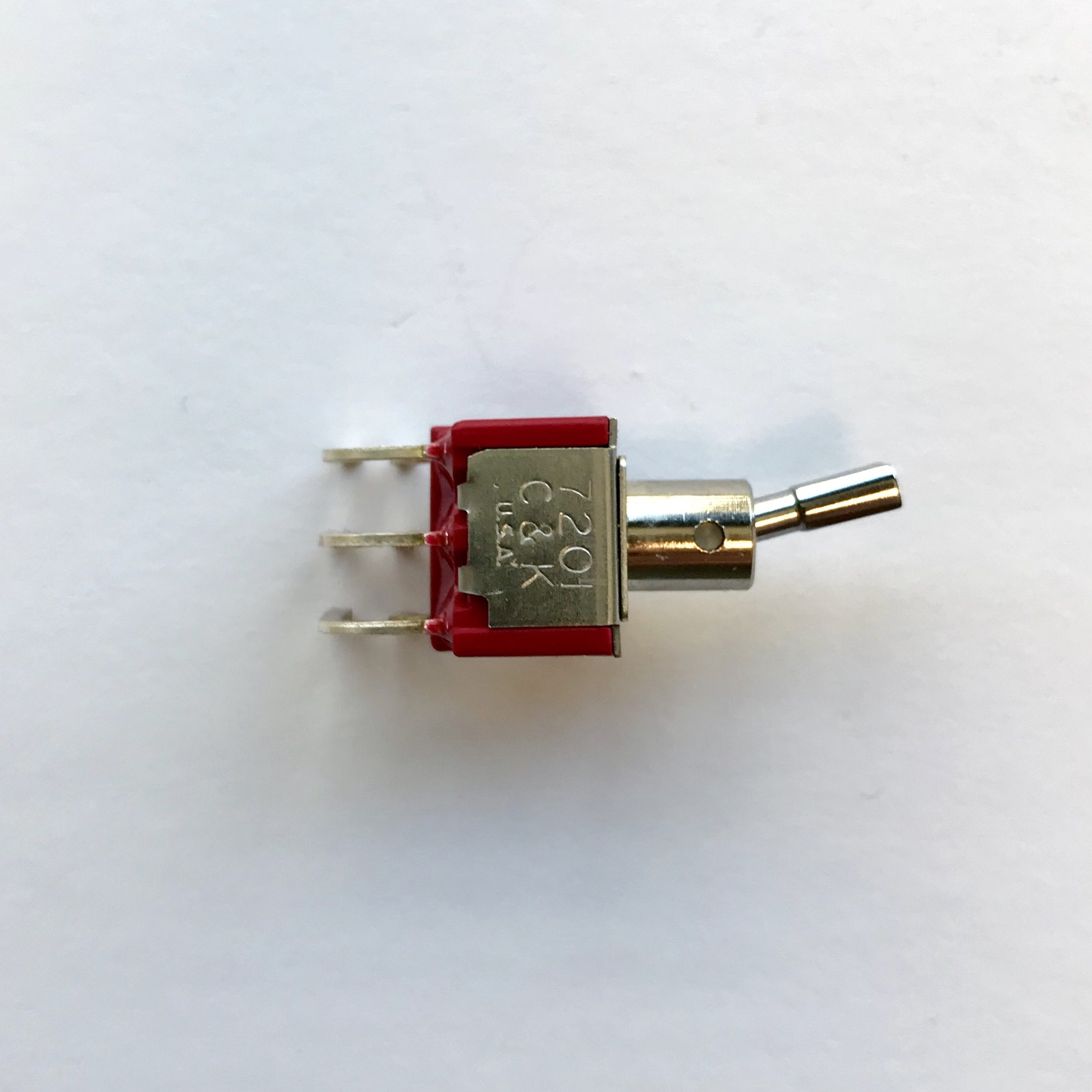 C&K 7201 DPDT, ON-NONE-ON, 5A 120VAC/28VDC Miniature Toggle Switch, 7201P4D9AQE