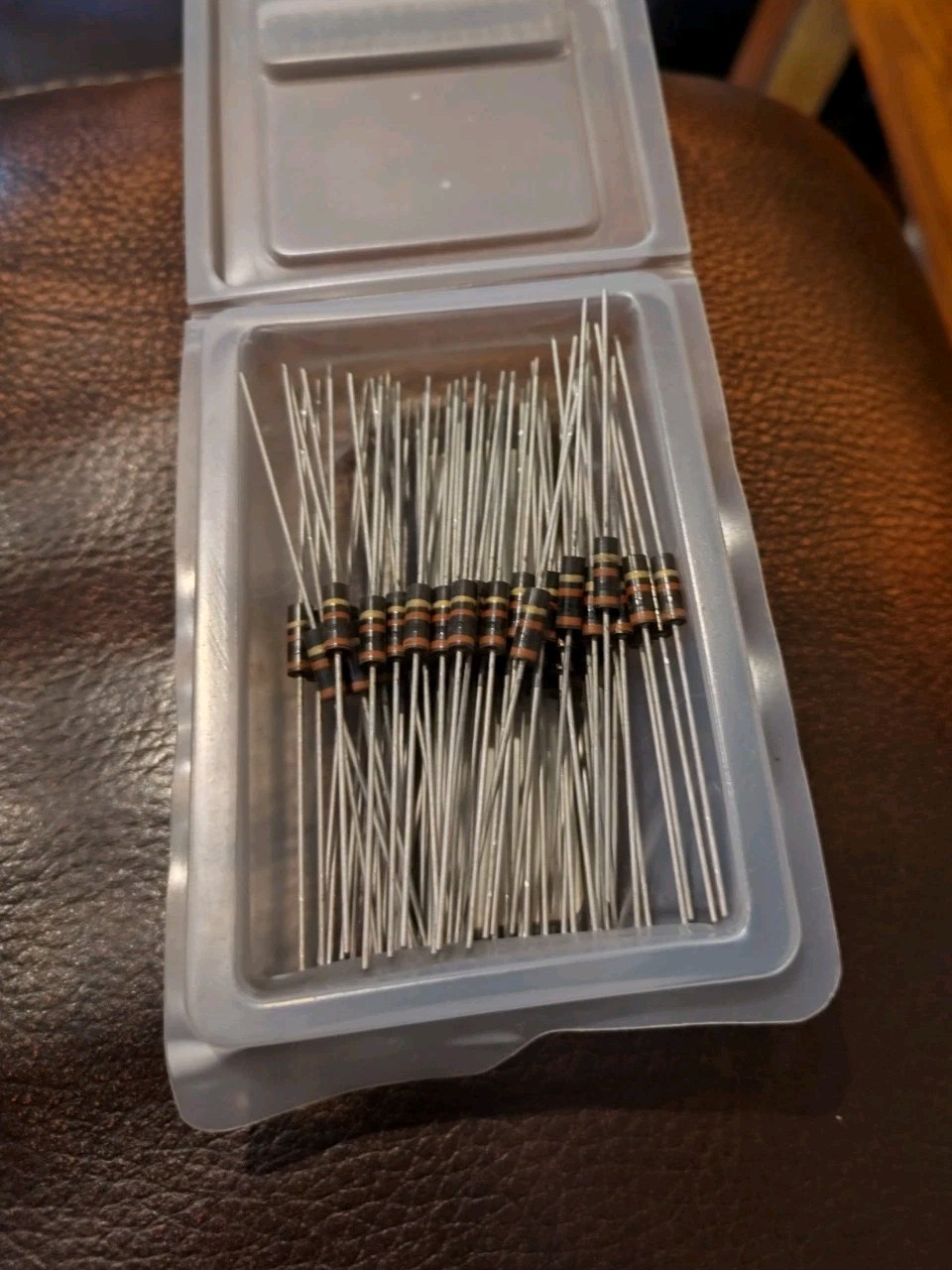 Lot of 70 Plus ALLEN-BRADLEY EB1015 Resistors 100.0 ohm 0.5 Watt 5%