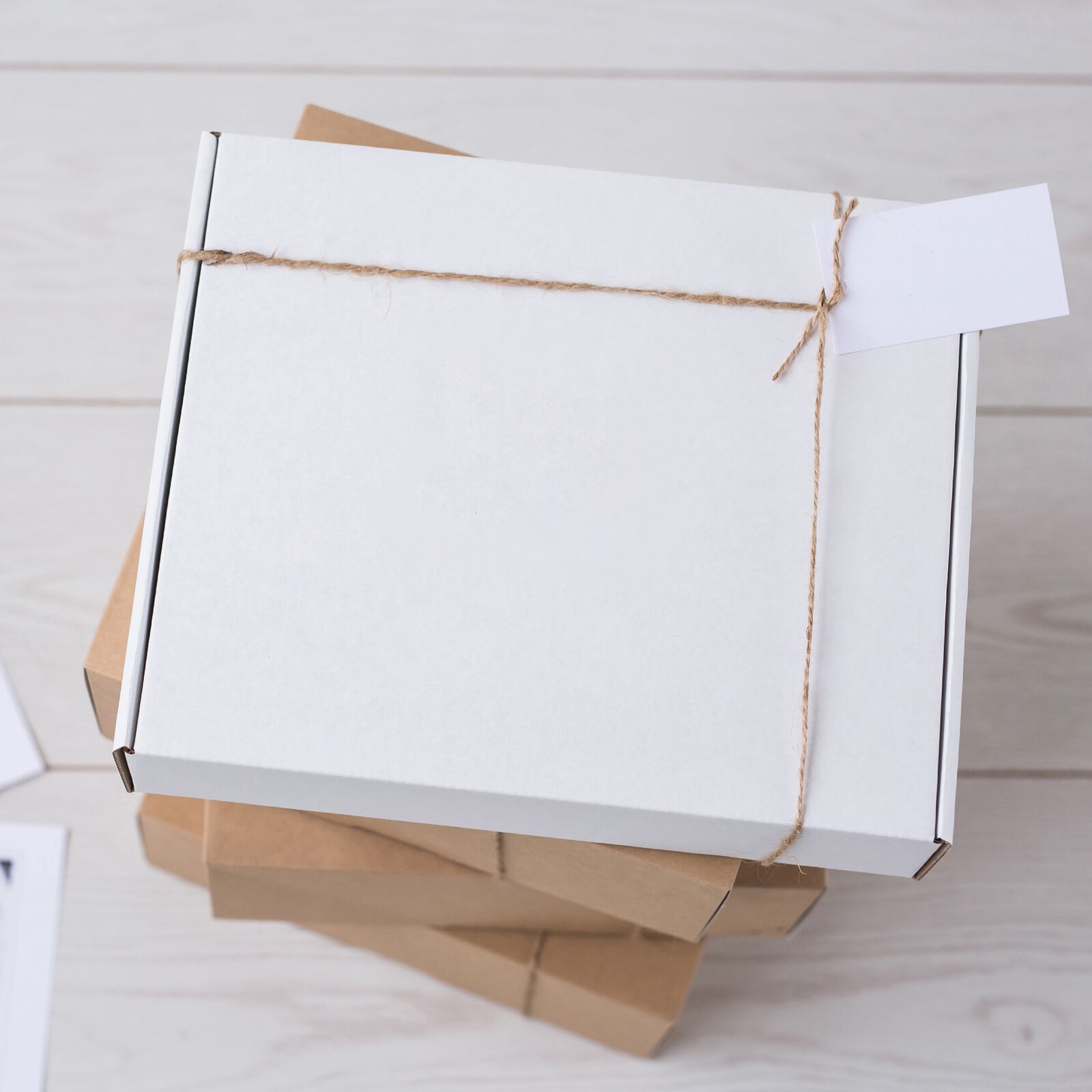 12 x 12 x 2″ White Literature Mailers ECT-32B 50/Case