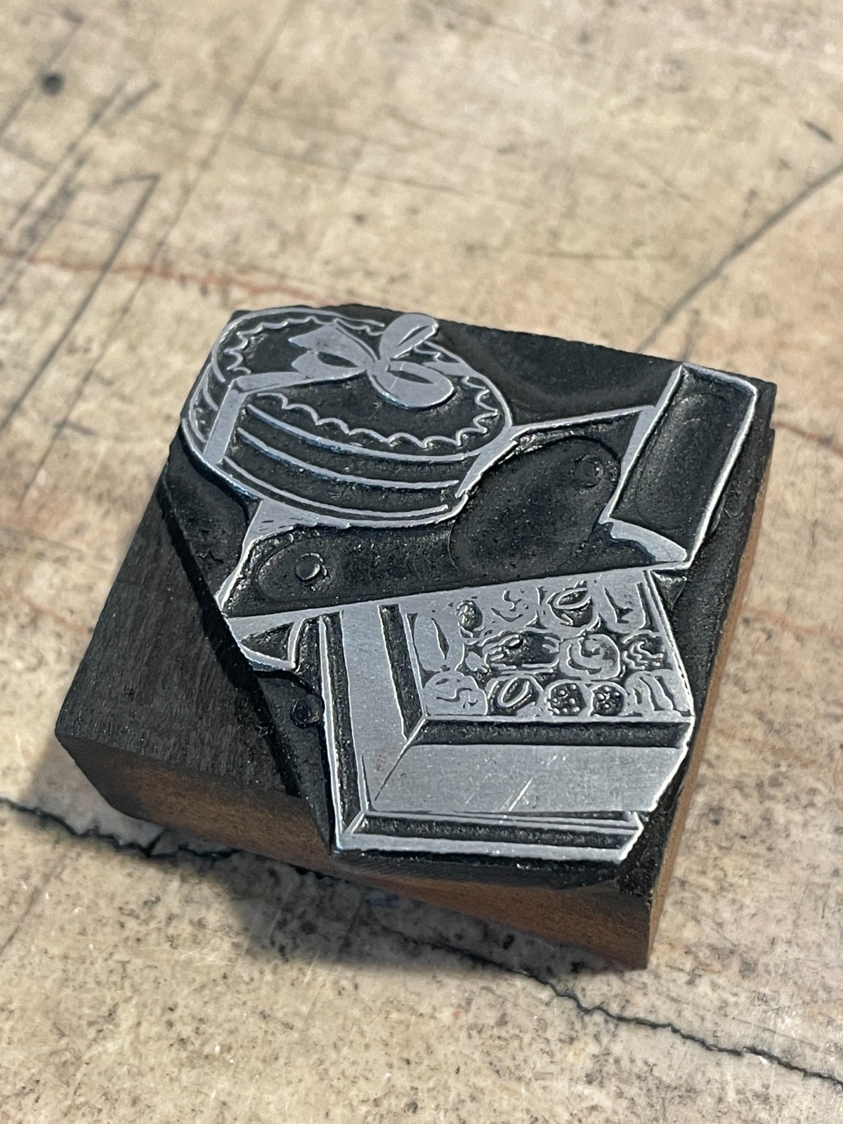 Printing Letterpress Print Block Holiday Wrapped Gifts / Christmas (2748)