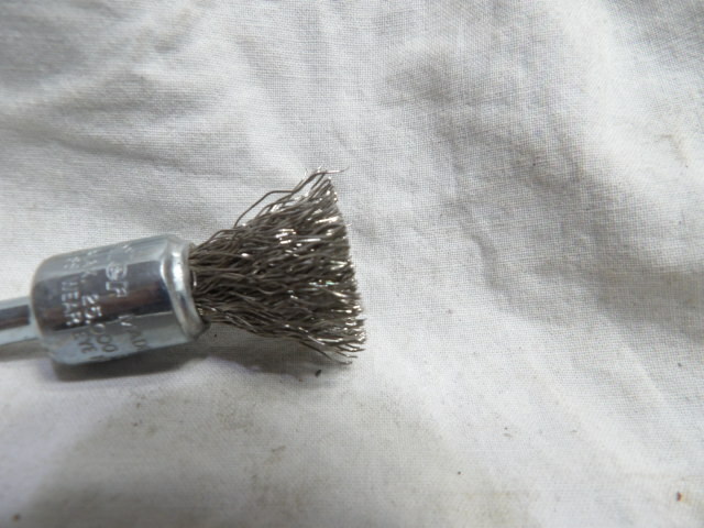 Weiler 1/2″ Crimper Wire End Brush .014 SS Wire 25,000 RPM’s