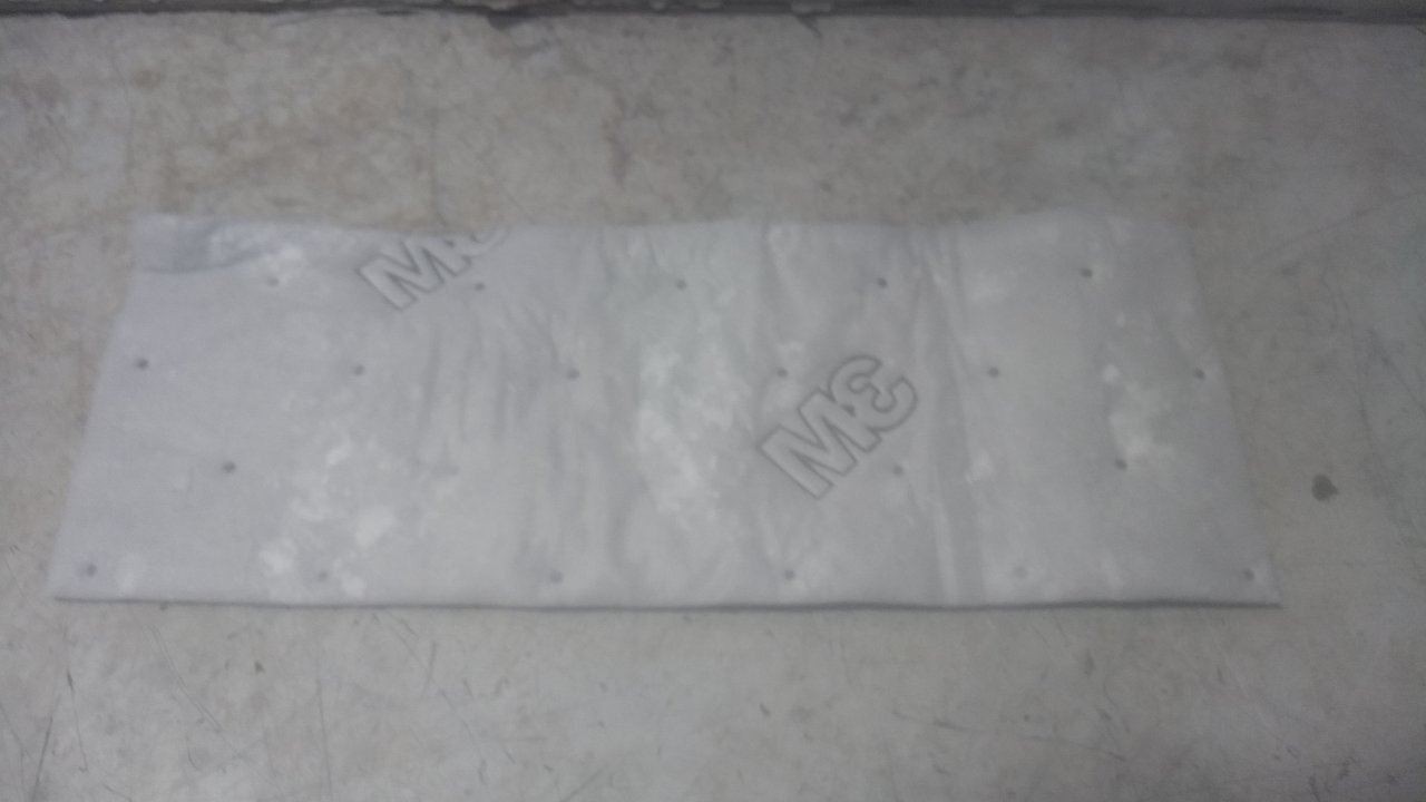 3M M-PD720GG 100 Pk 7-1/2 In x 20-1/2 In Size Gray Absorbent Pad
