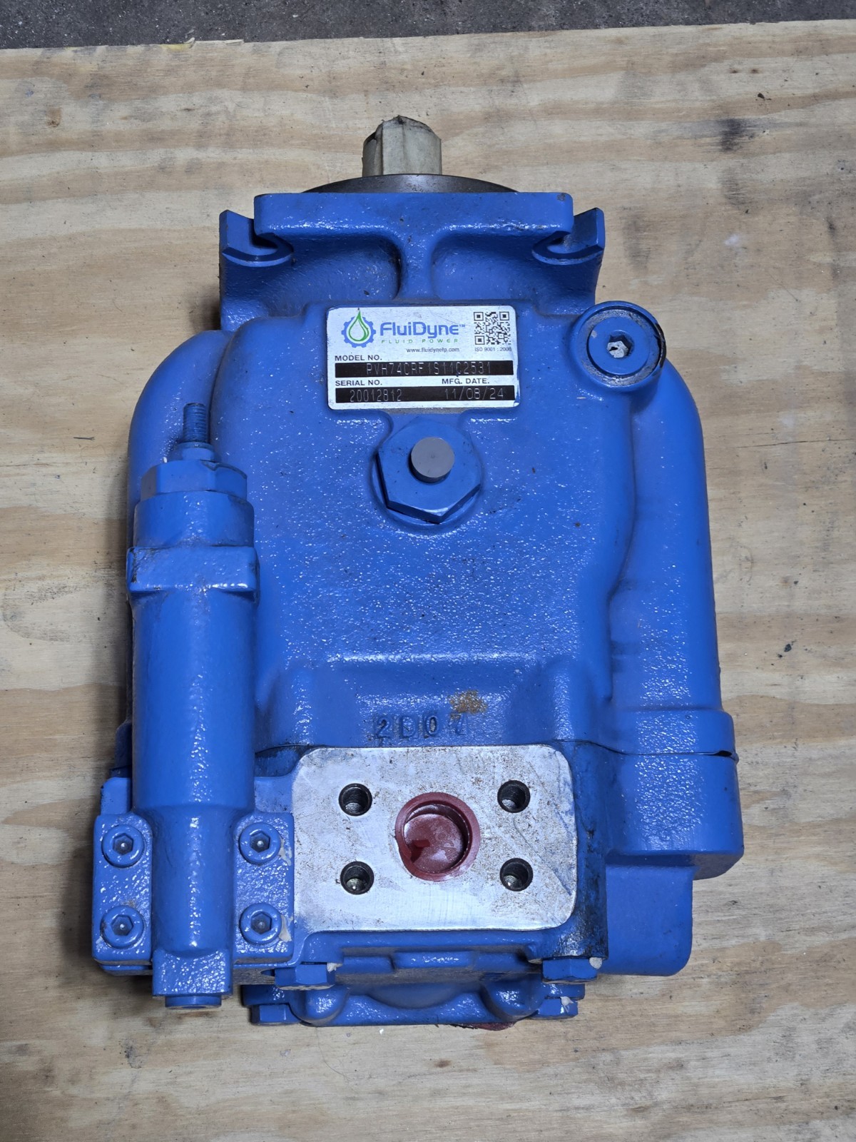 FluiDyne PVH74 Hydraulic Pump PVH74CRF1S11C2531 NEW 1-1/4” Shaft Piston Pump