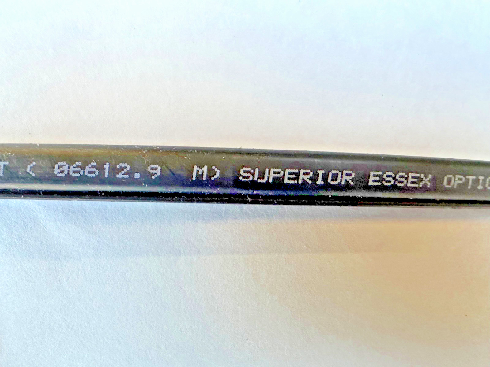 Superior Essex Optical Fiber SMF-A1 Corning SM 05/25 micron Cable 700 feet