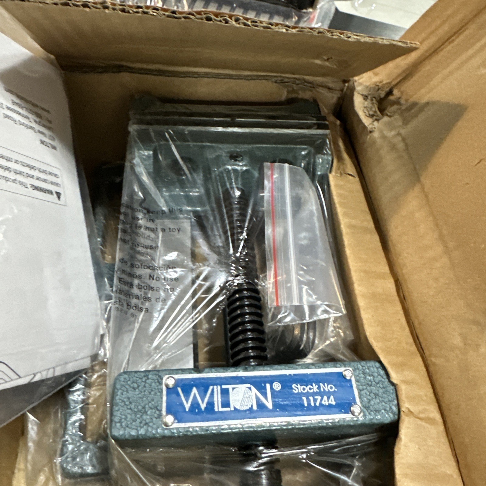 Wilton Low Profile Drill Press Vise with Smooth Hardened V Grooved Jaws