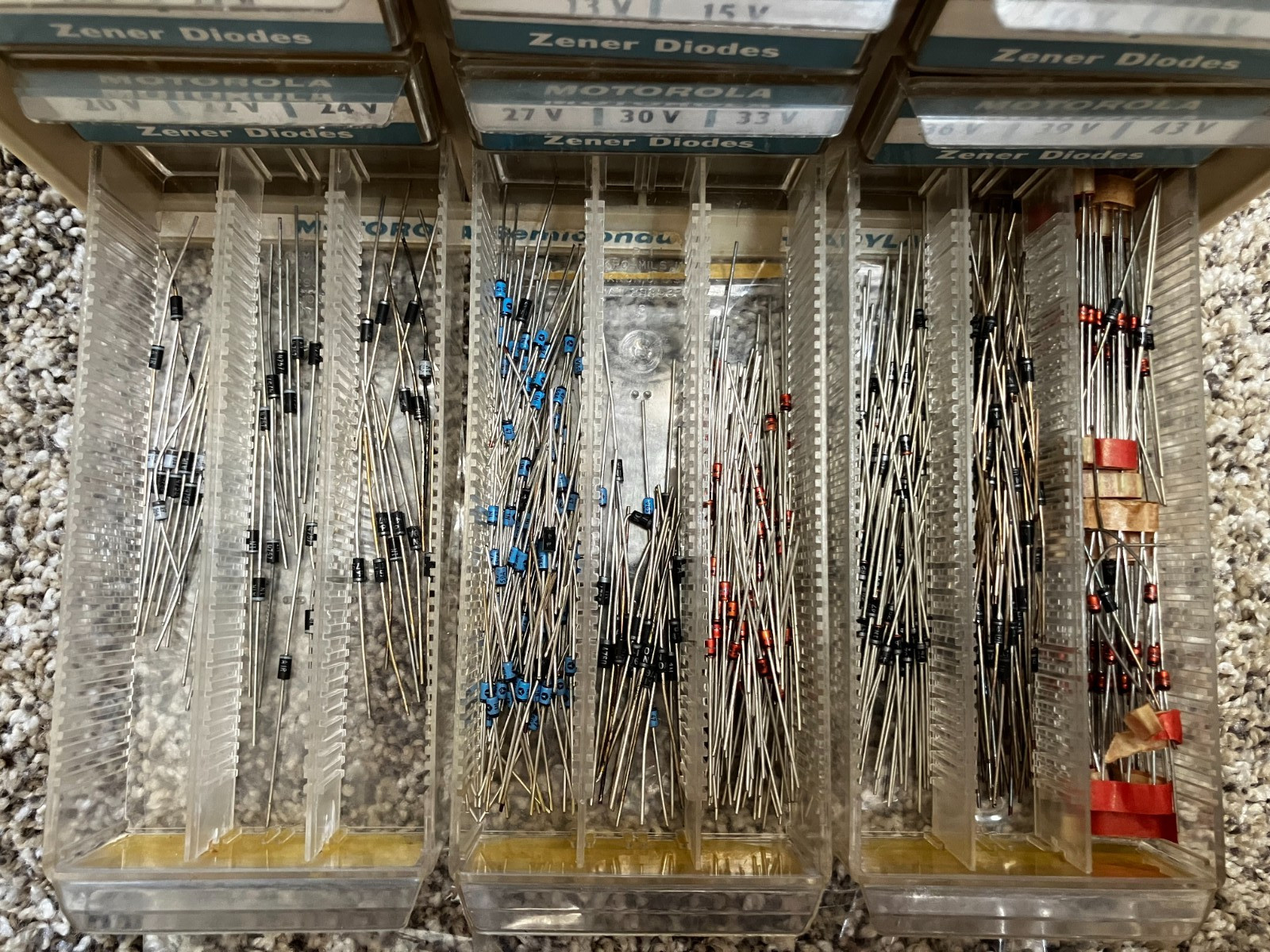 Motorola Zener Diodes Large Assortment 3.3V – 100V – variable count of each