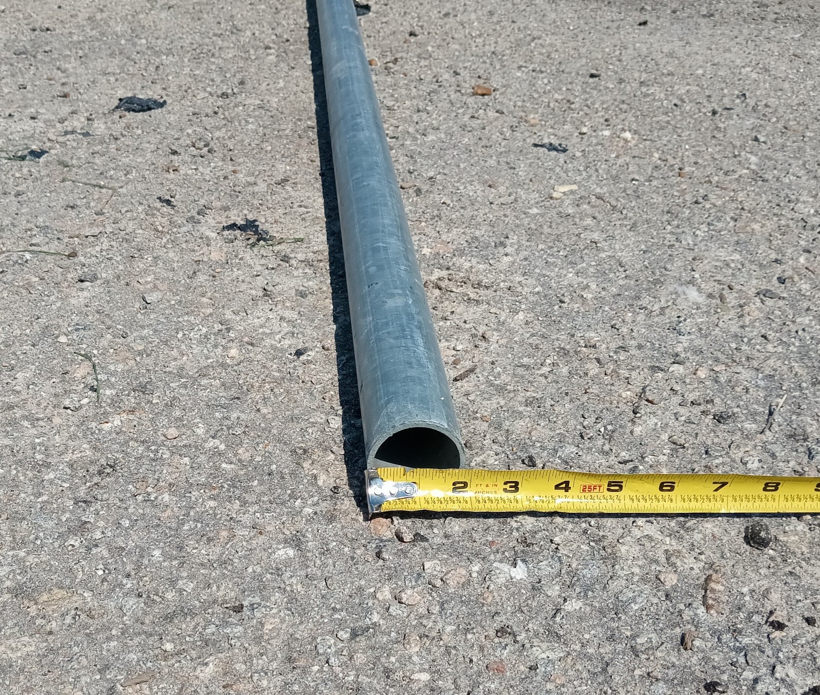 Galvanized Steel Pipe – 1-1/2″ x 8′ – SCH40 – Industrial Plumbing Conduit