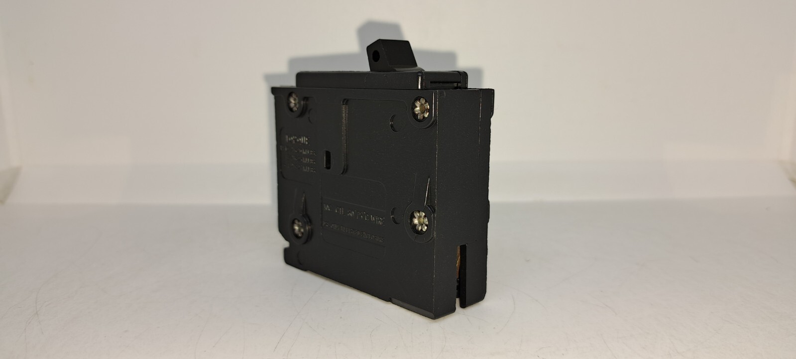 CUTLER-HAMMER BR130 30 AMP 1 POLE 120V CIRCUIT BREAKER