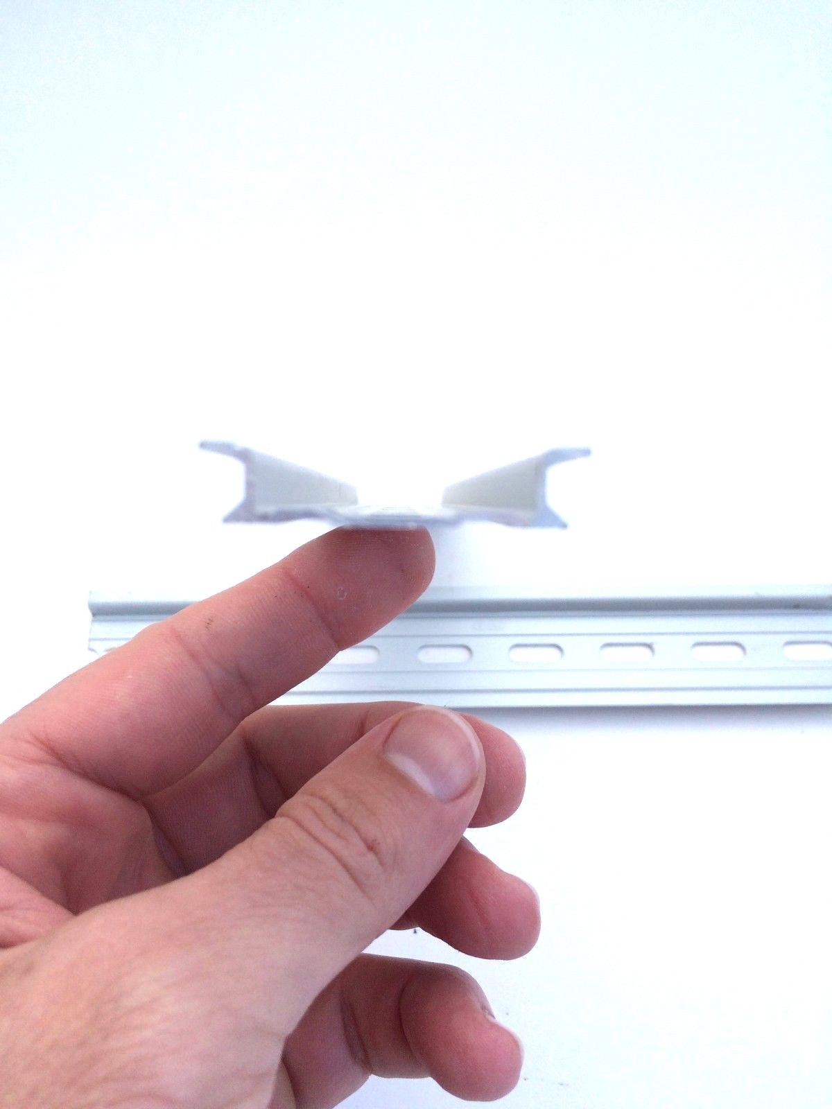 10 Pieces DIN Rail Slotted Aluminum RoHS 8 in. long 35mm 7.5mm 6.67 ft. Total