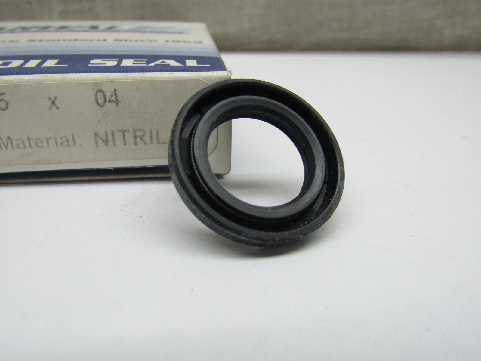 Harwal 16x25x4 Double Lip Metric Oil Seal 16mm X 25mm X 4mm