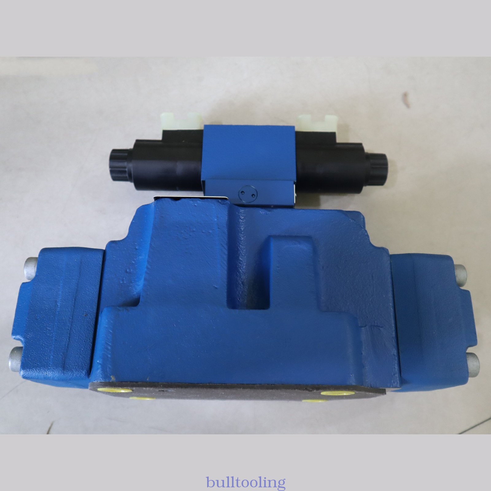 1piece NEW rexroth H-4WEH25E68/6HG24N9ETK4/B10D3 R901119654 valve Free ship
