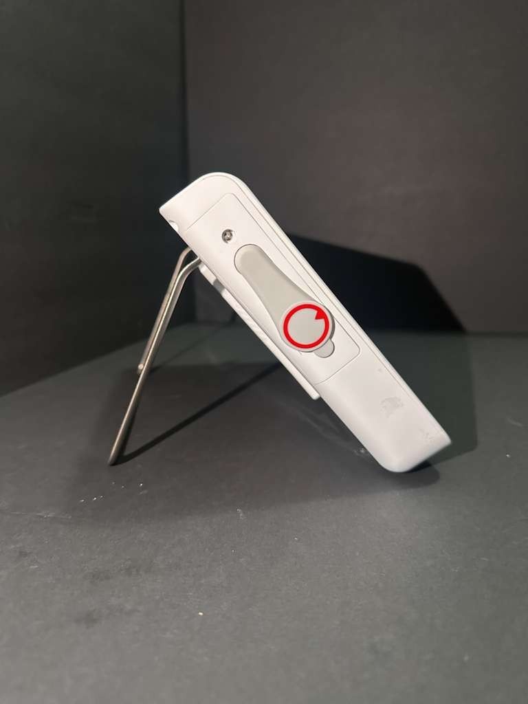 Coloplast Isiris (Ambu A-View) REF MN0001 Monitor, Powers On