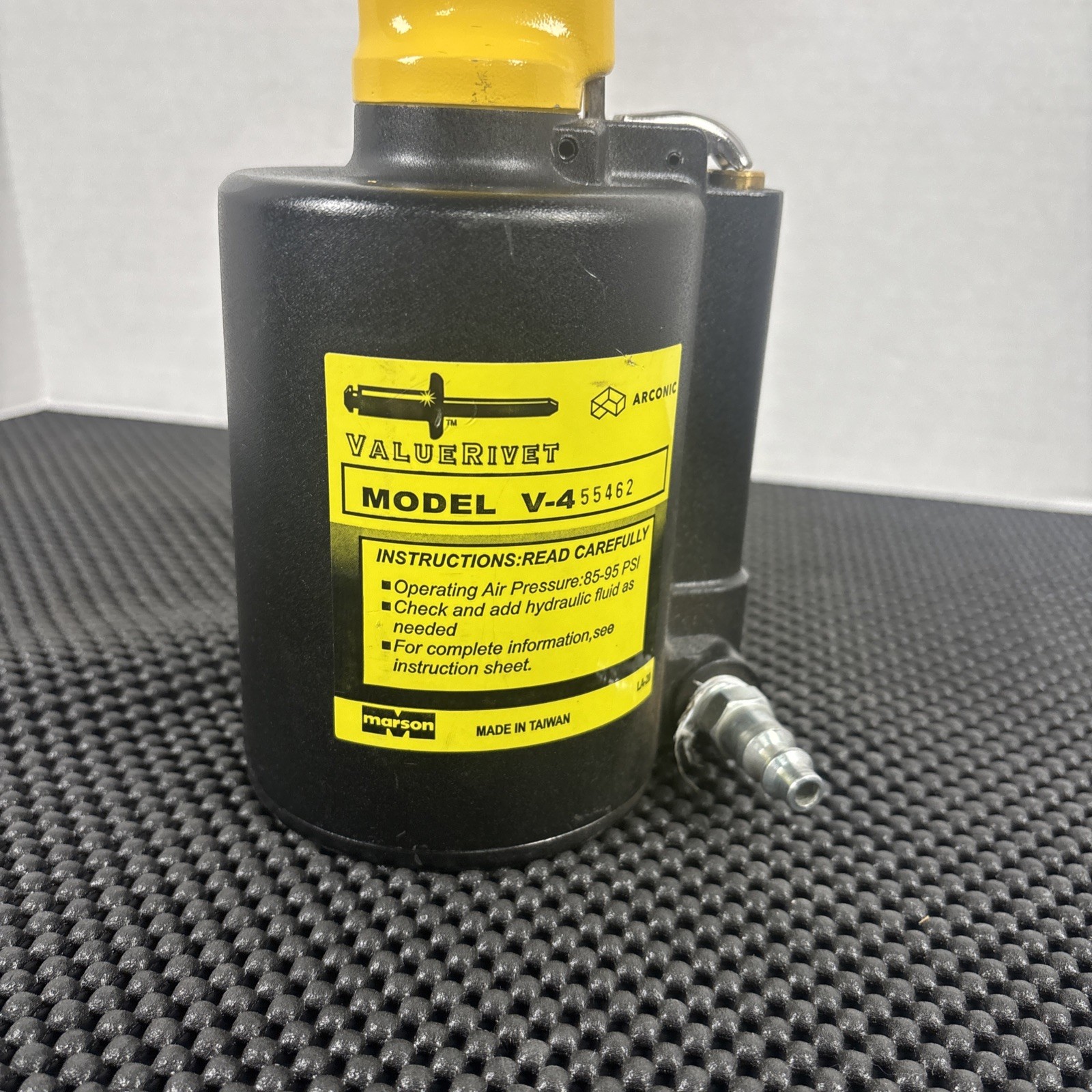 VALUERIVET V-4 (55462) PNEUMATIC AIR/HYDRAULIC POP RIVET GUN 3/32″-1/4″ DIAMETER