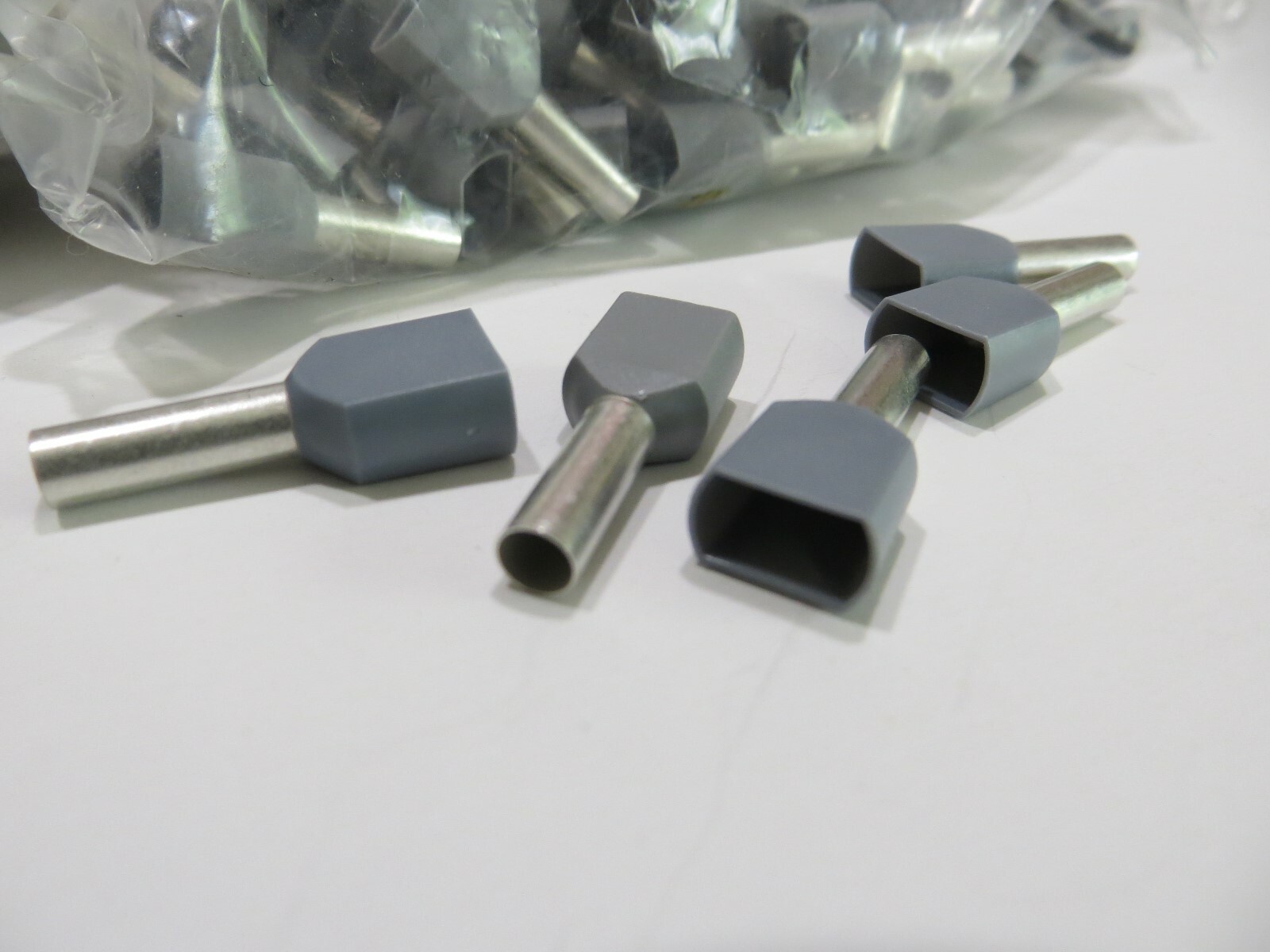 100 PACK PANDUIT – FTD81-12-C TERMINAL WIRE FERRULE 12AWG GREY