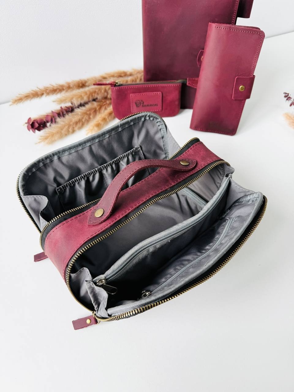 Luxury Leather Gift Set: Notebook, Wallet, Cosmetic Bag, Keychain – Personalized