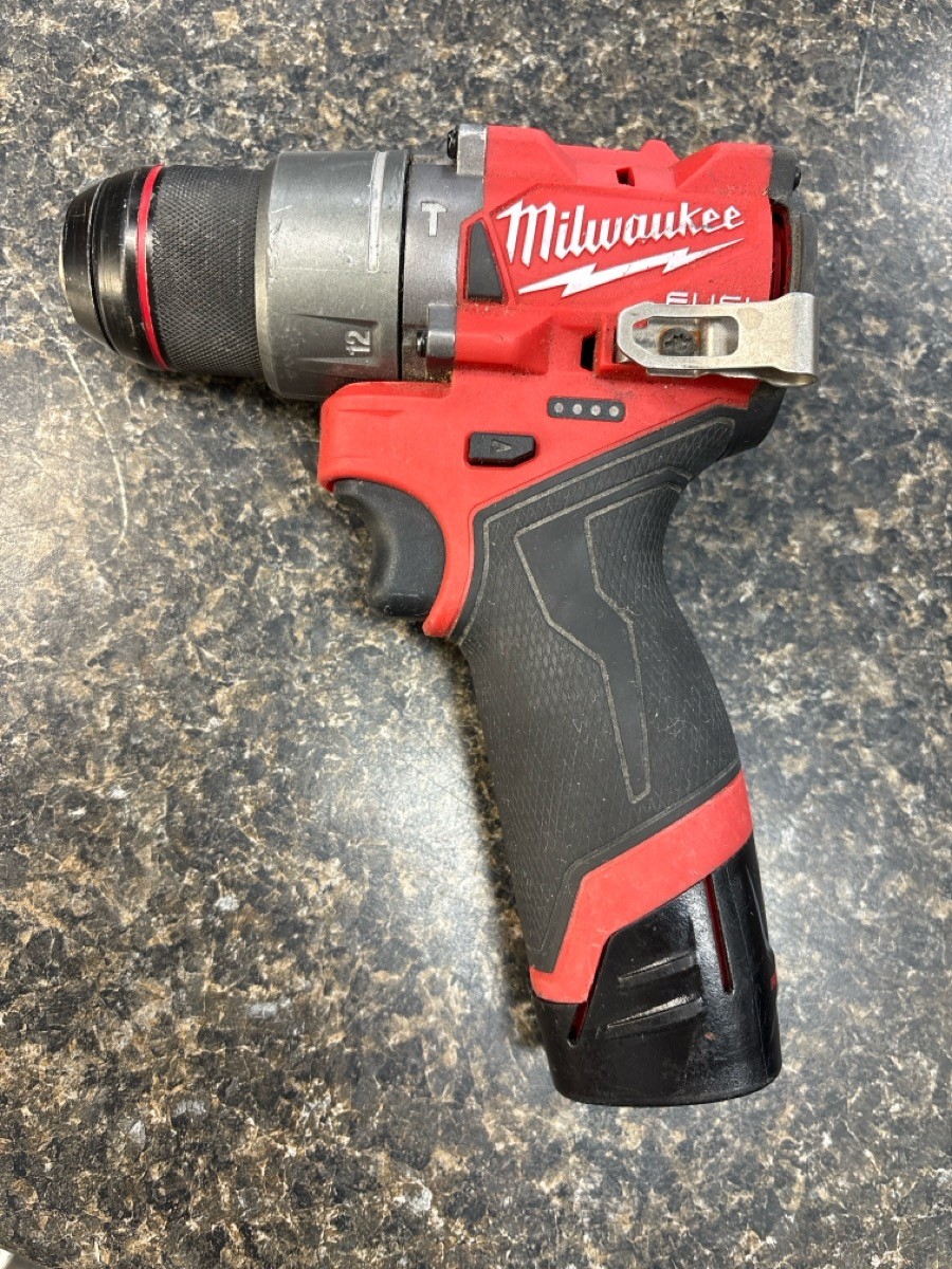 Used MILWAUKEE 3404-20 M12 12V Cordless Brushless Hammer Drill (QUI005240)