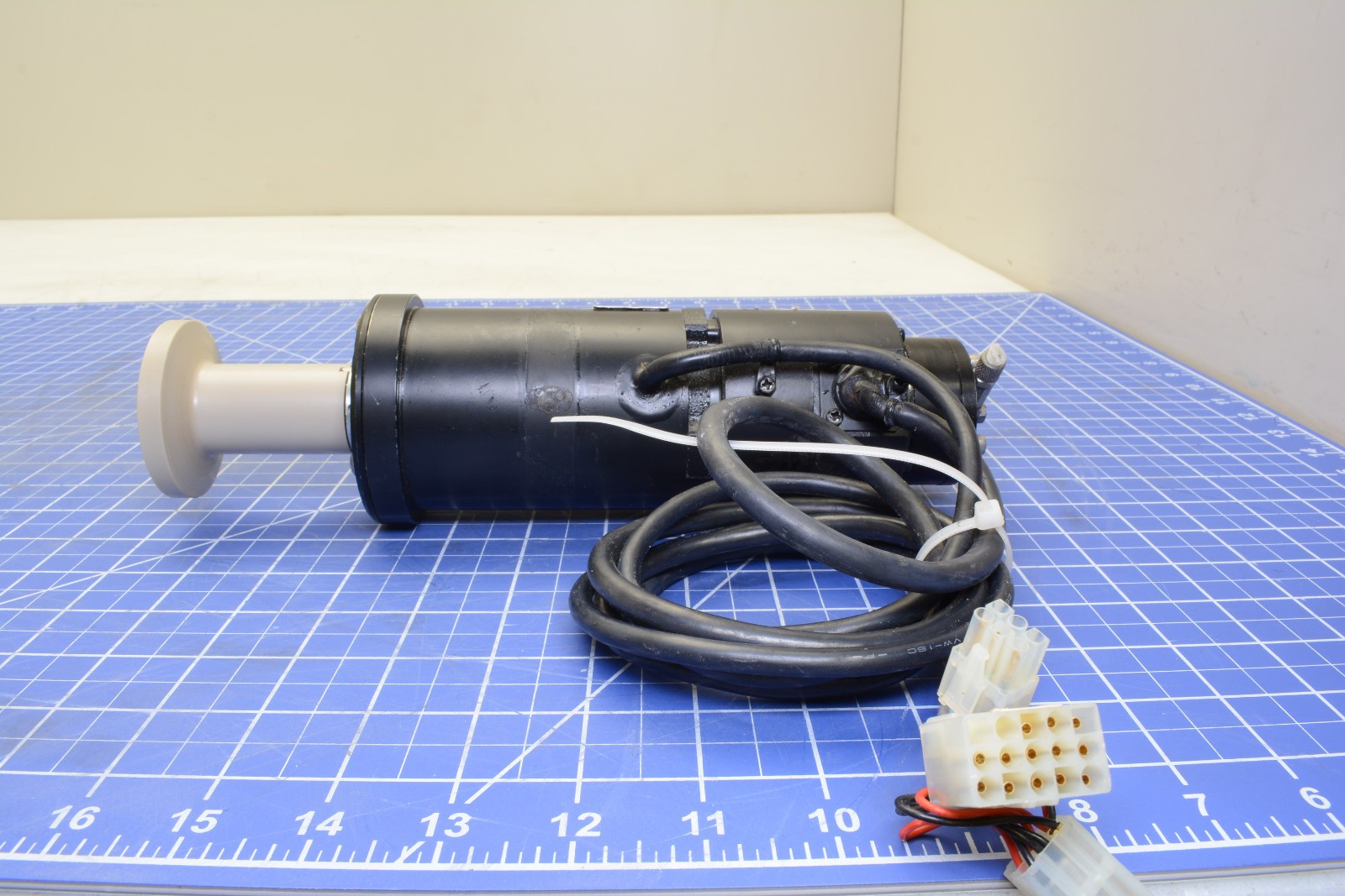 USAHEM-01AB2WX / SERVO MOTOR, 100W, 1.2 KG.CM / YASKAWA AMERICA INC