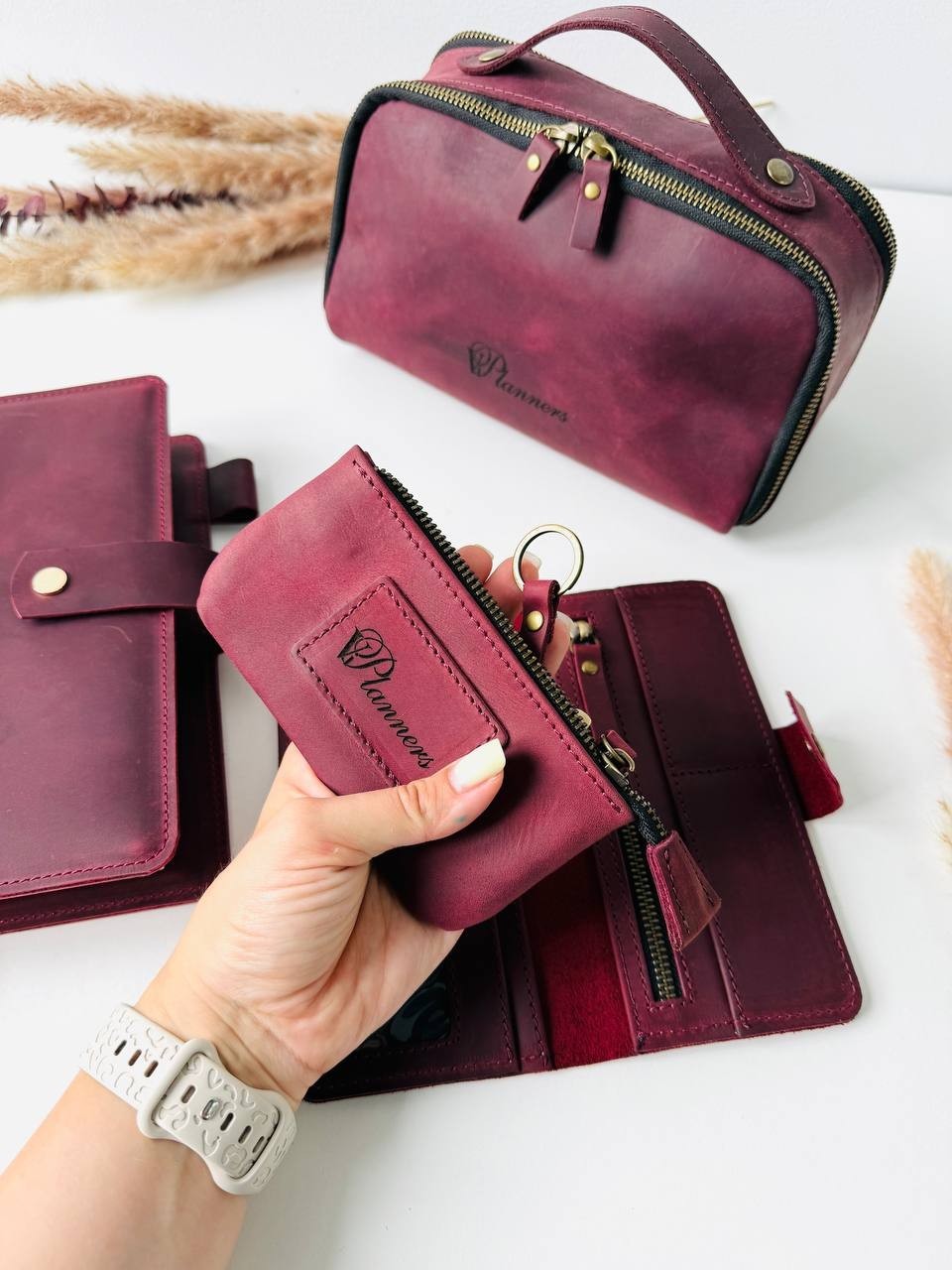 Luxury Leather Gift Set: Notebook, Wallet, Cosmetic Bag, Keychain – Personalized
