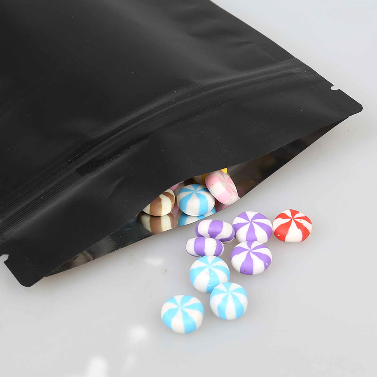 3.5g Custom Print Pouch Foil Mylar Zip Seal Smell Proof Resealable Matte 4 x 6″