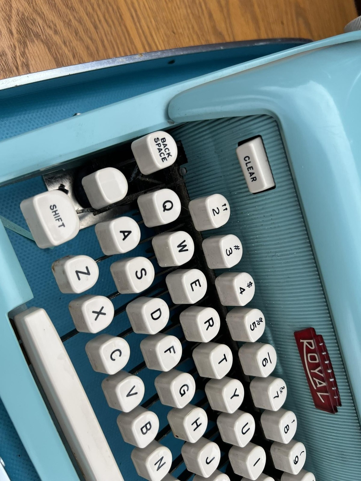 Vintage Royal Futura 600 Portable Manual Typewriter Aqua Blue W/ Carry Case
