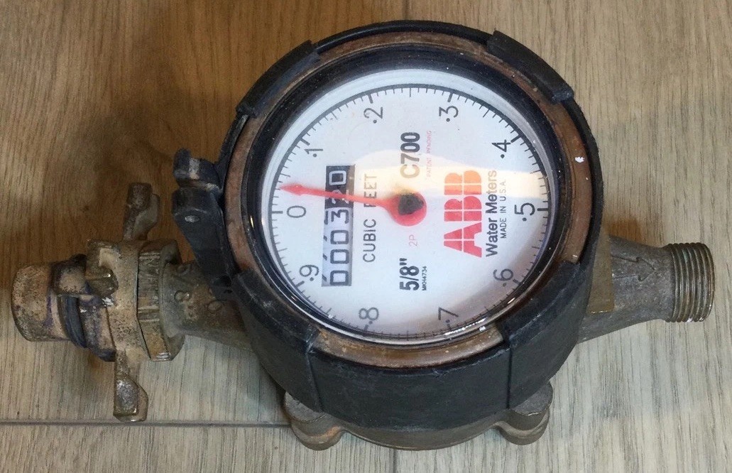 ABB Water Meter, C700, 5/8”, Cubic Feet With Yoke Extension Tension Nut, No Lid