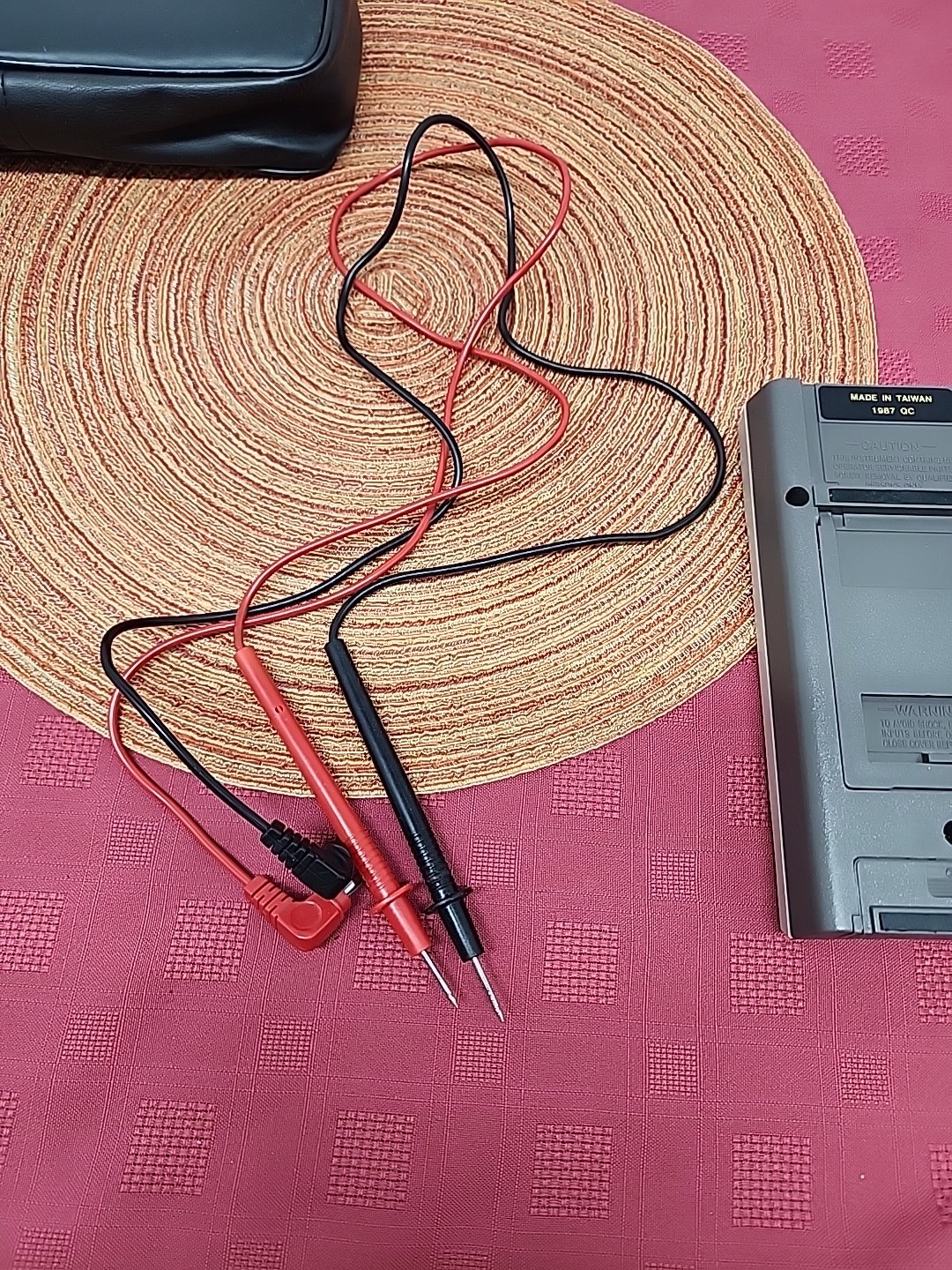 RSR 705K Digital Multimeter W Case & Test Leads 1987 Made In Taiwan Working