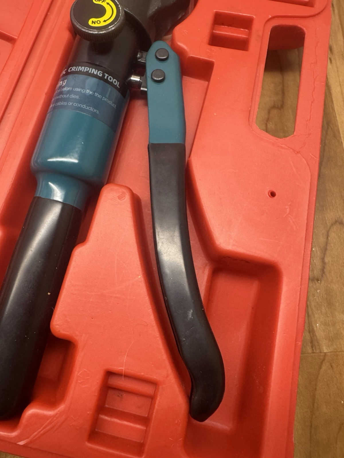 Muzata Hydraulic Hand Crimper Tool for Cable With Hard Side Carry Case 1/8”