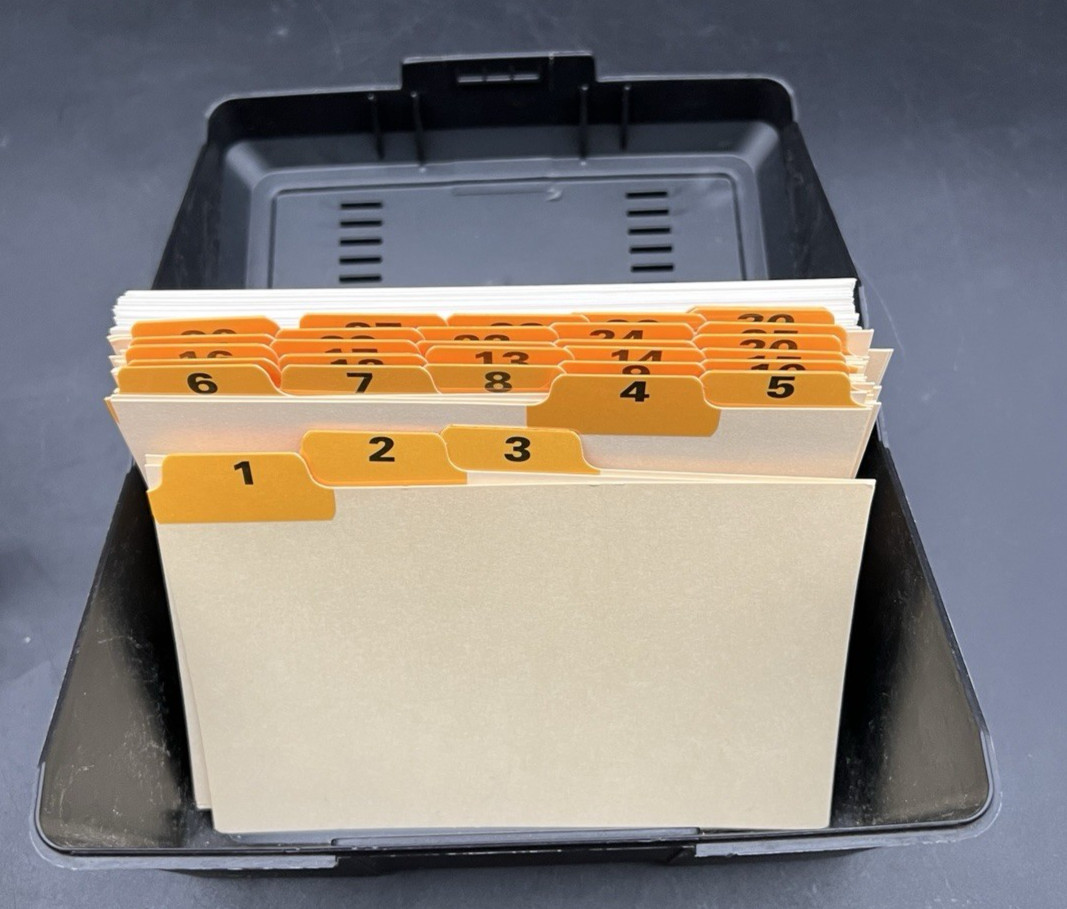 Rubbermaid 3×5 Index Card Holder Plastic Black Box with Cards and Numbered Index