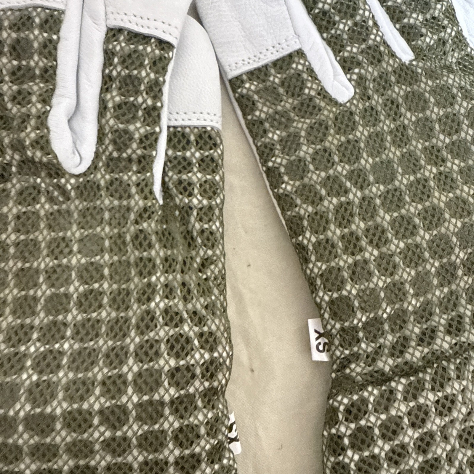Honey Bee Vented Hand Glove Goat Skin Green Short XSMALL 3 Layer Protective USA!