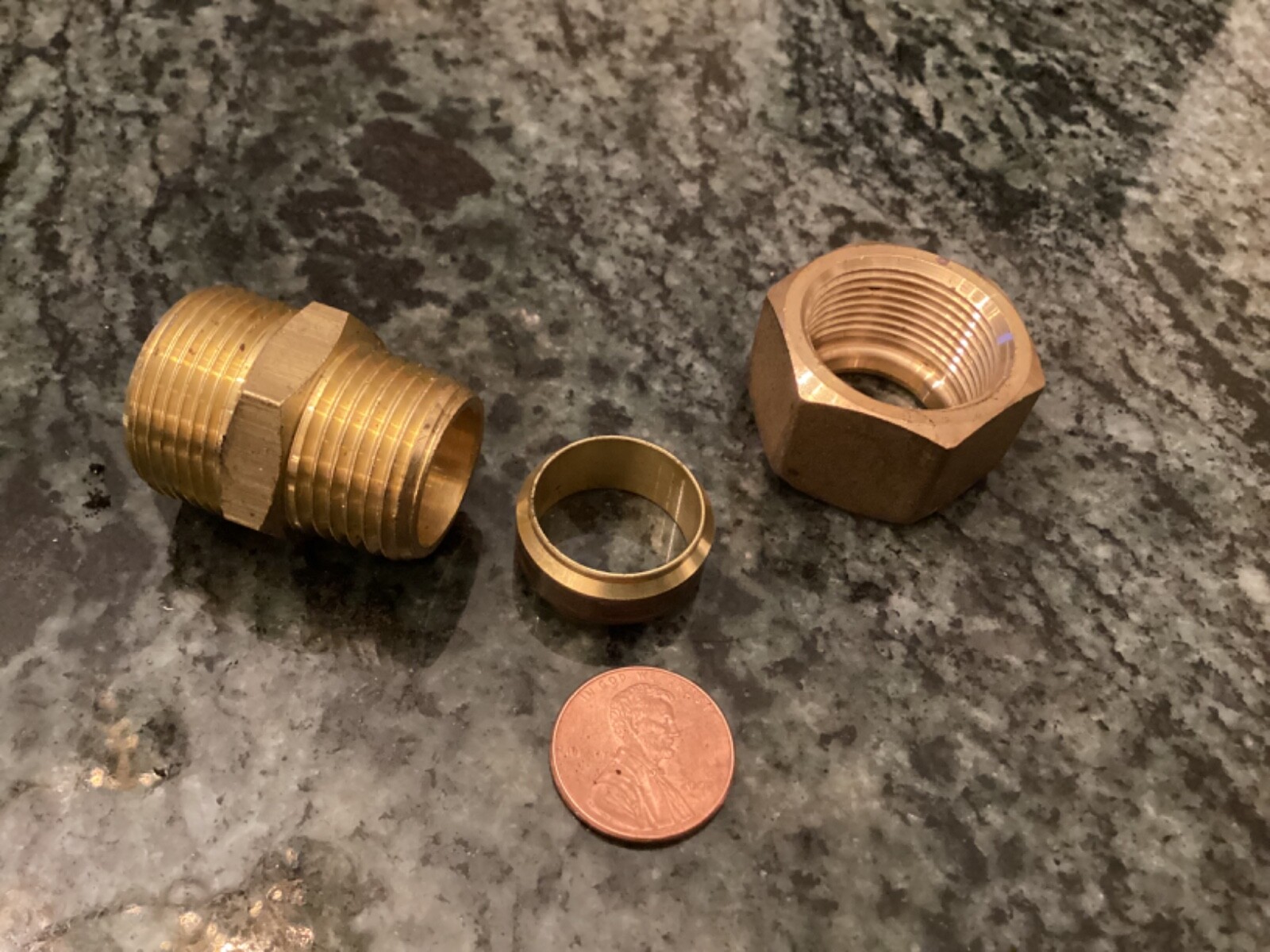 brass 1/2 NPT to 18 MM smooth pipe compression fitting adapter water plumbing