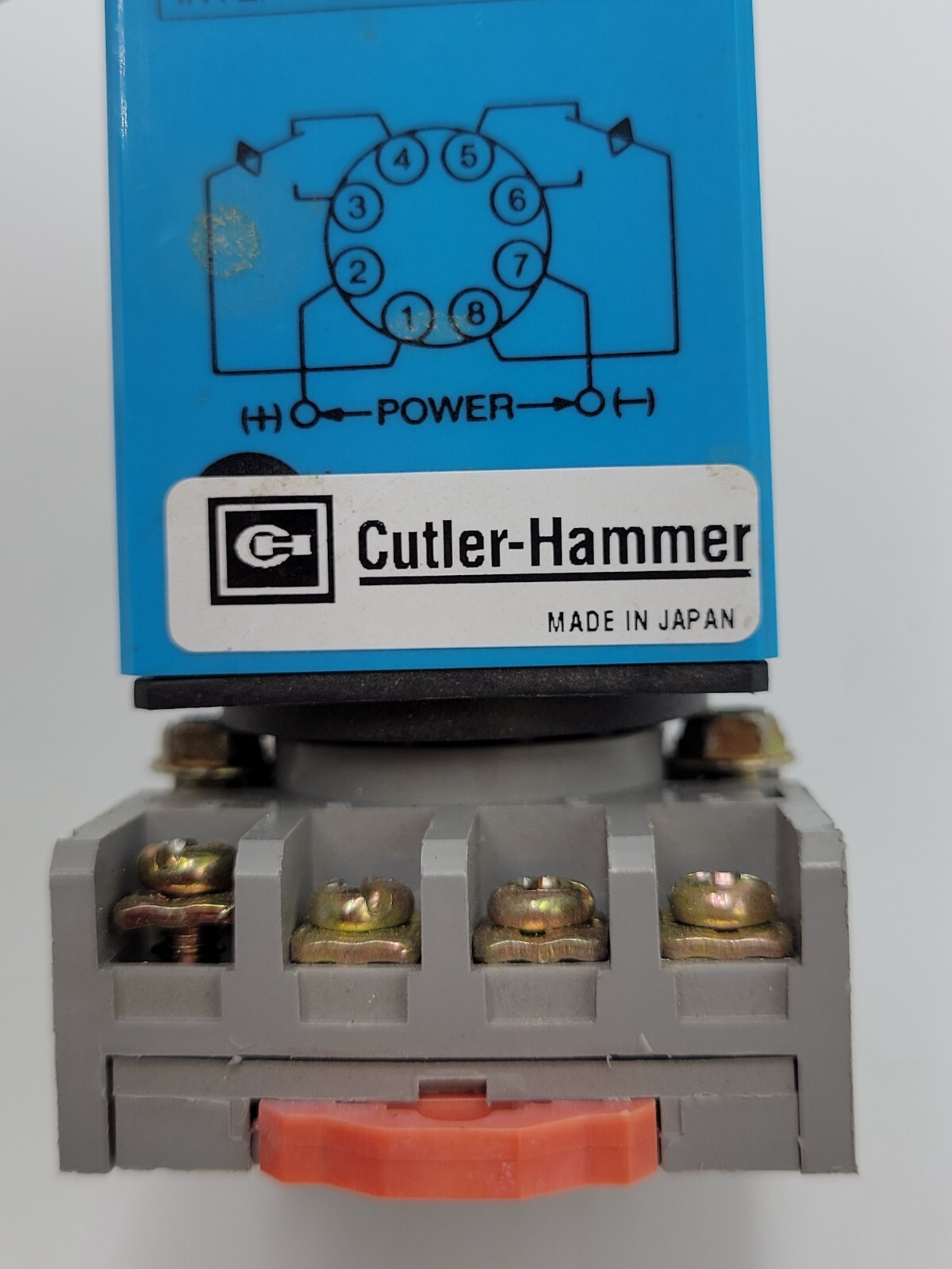 Cutler-Hammer TRN1P Electronic Timer 10A 120VAC 0-5 Min with D3PA2 Socket Base