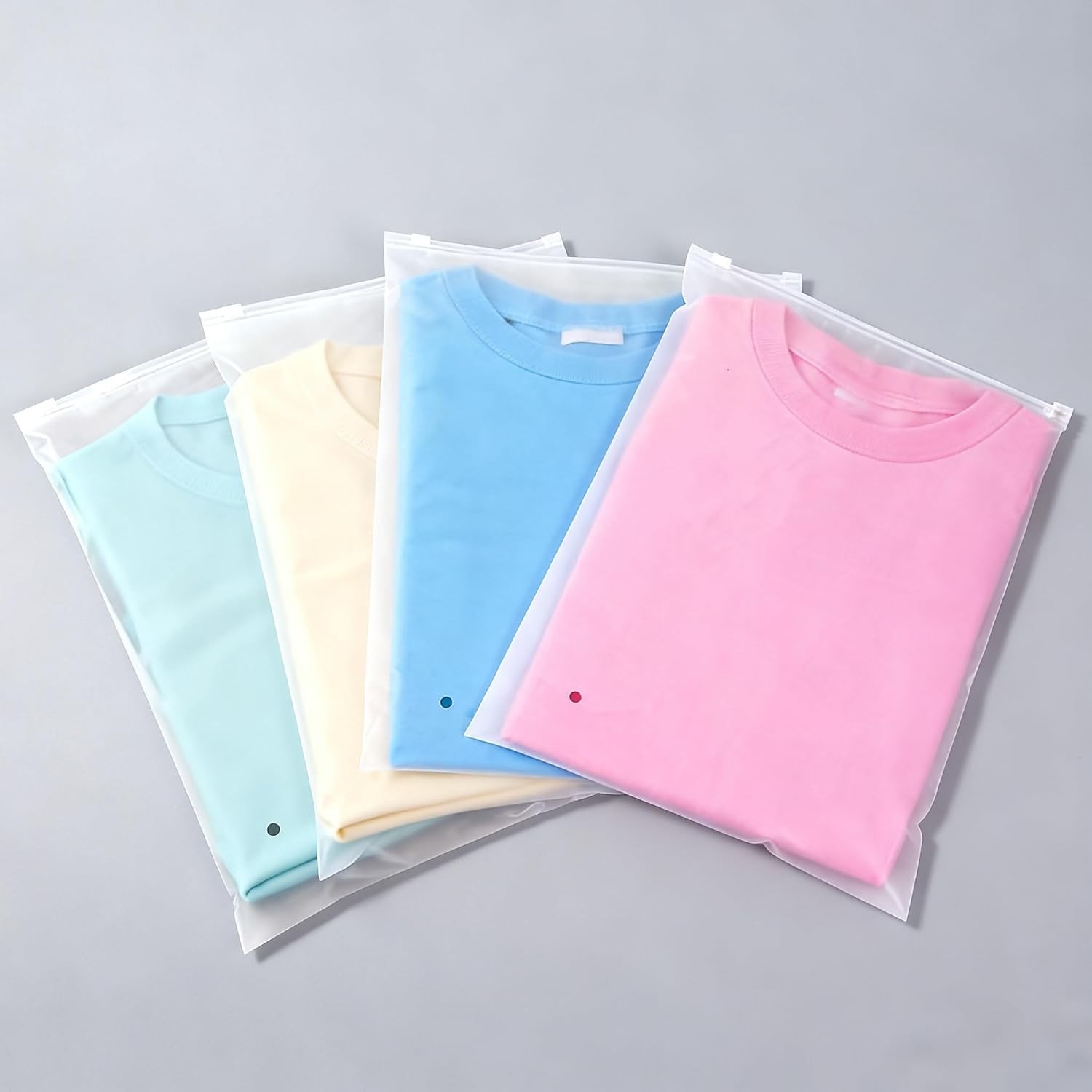 Frosted Packaging Bags for Shipping, 50 Pcs 8×10 Inch Zipper Plastic Shirt Ba…