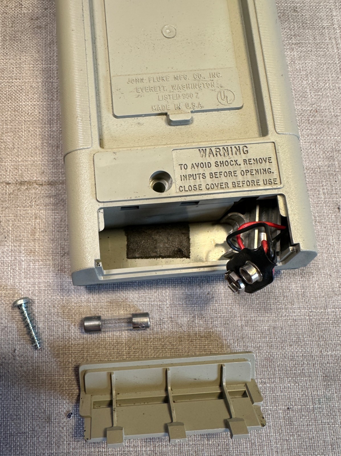 Fluke 8062A True RMS Multimeter – WORKS! – w/ Carry Case, Manual, Leads – READ!
