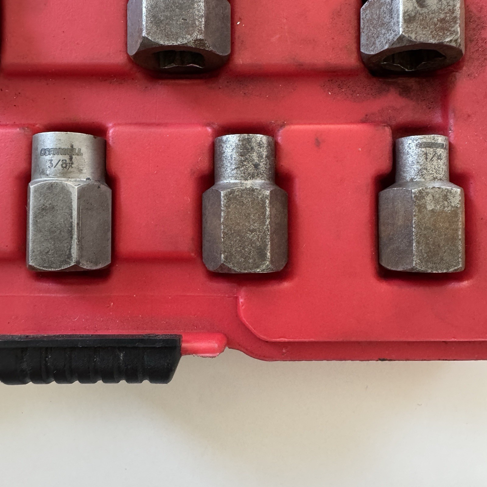 Cornwell Tools ATC54113 13 Piece 1/4″ – 3/4″ 8mm – 19mm Bolt Extractor Set