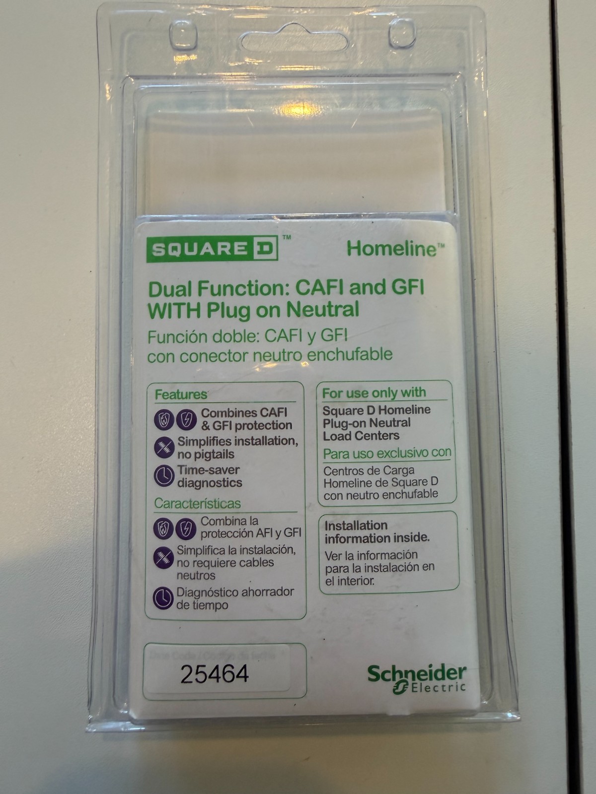 Square D homeline 20A HOM120PDFC CAFI & GFI Circuit Breaker w/ Plug On Neutral A