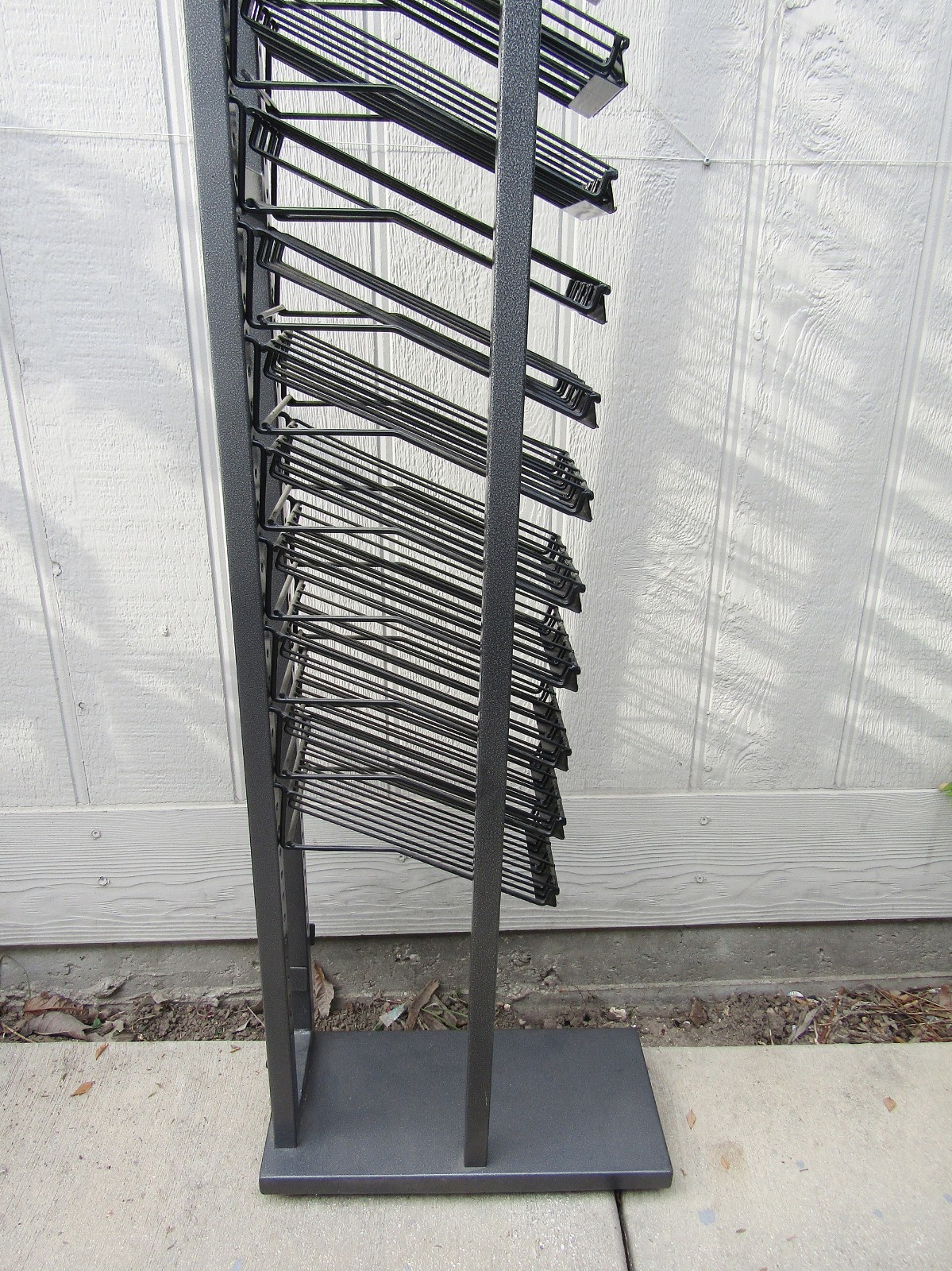 Retail Floor Display Rack – Citadel Colour – 15 Wire Baskets – Austin, TX Pickup